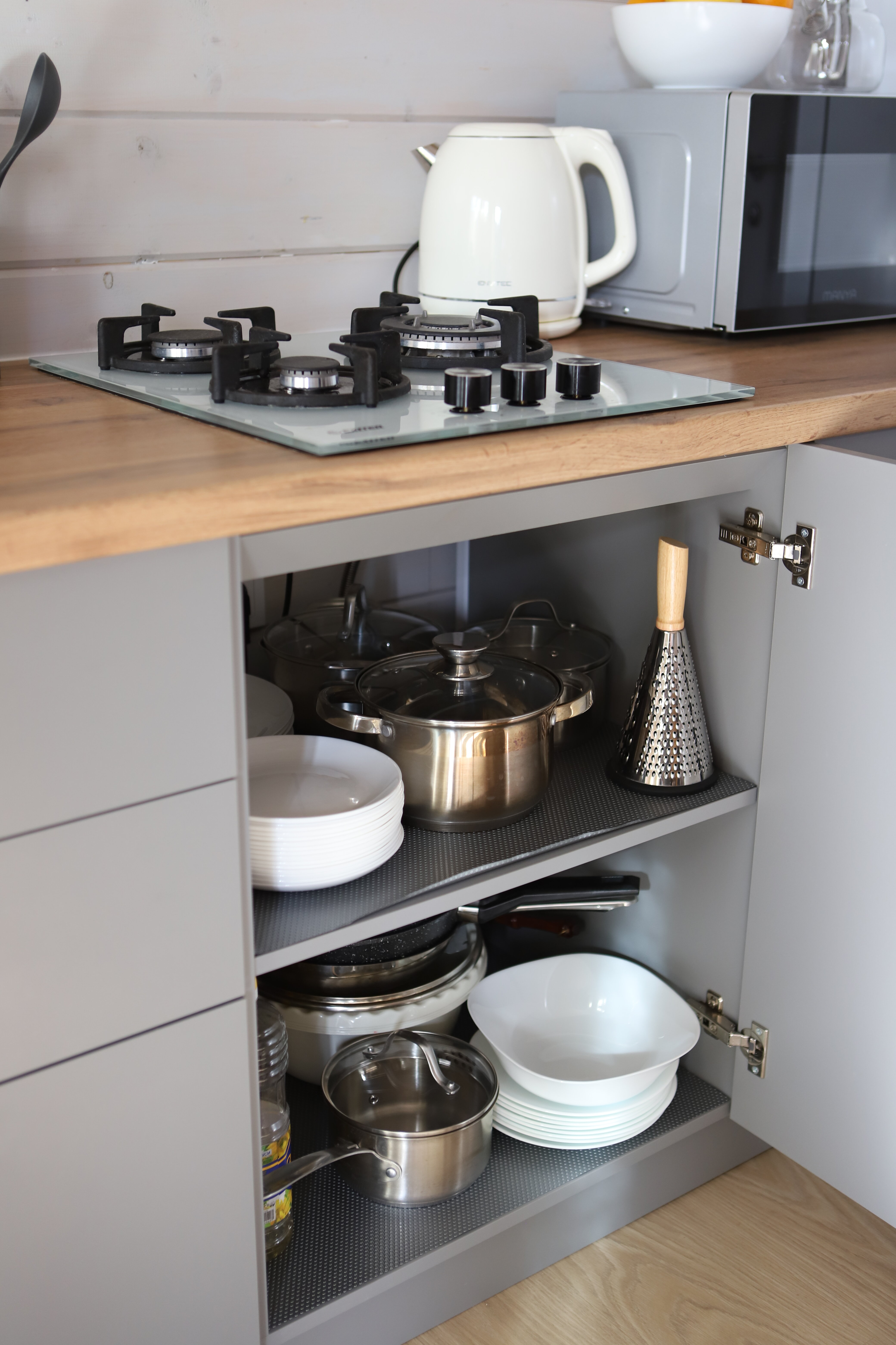 Двухэтажный  барнхаус с видом на горы,  3 изолированные спальни, просторная кухня , 2 санузла