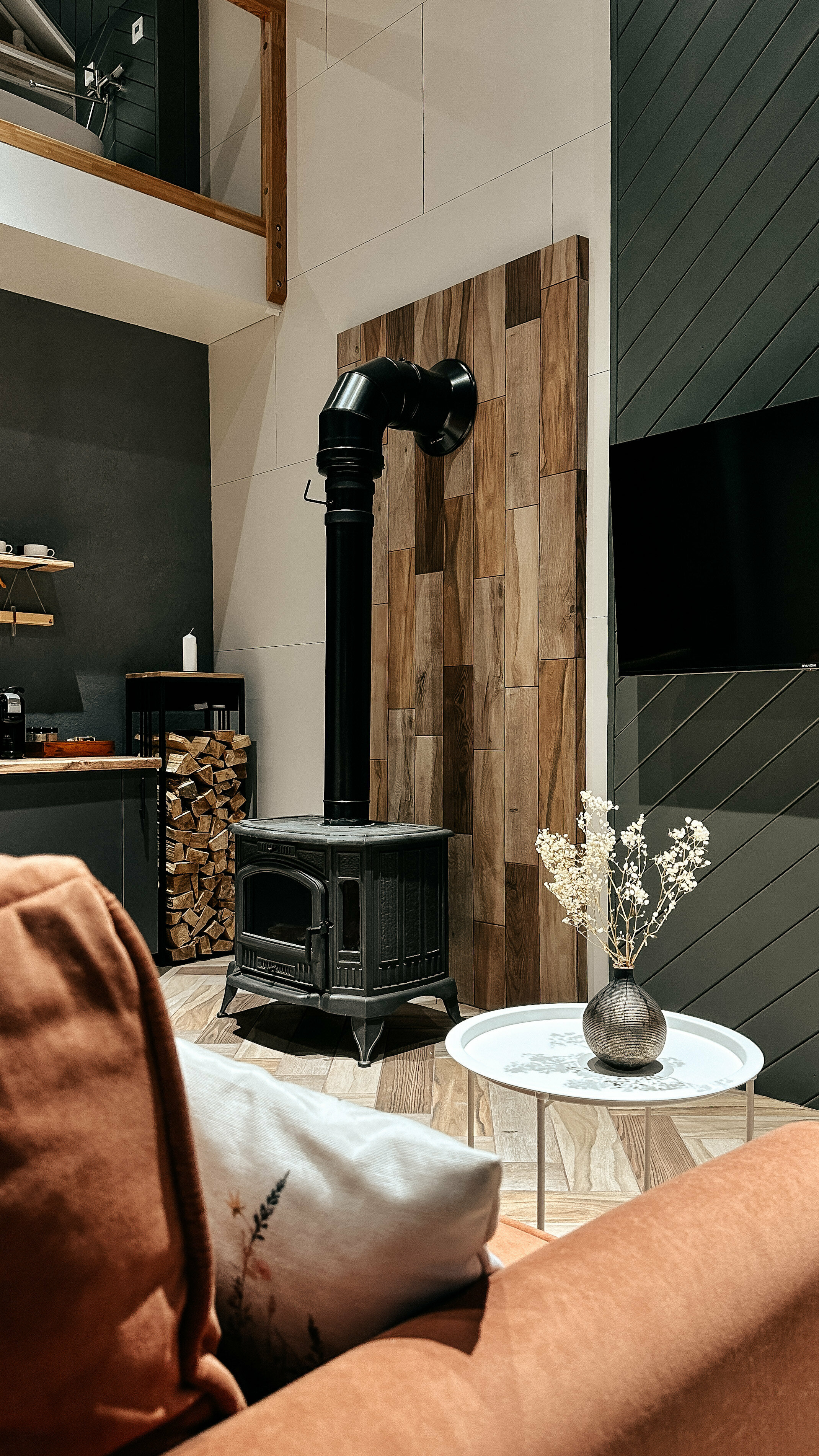 Двухэтажный коттедж "Сканди"