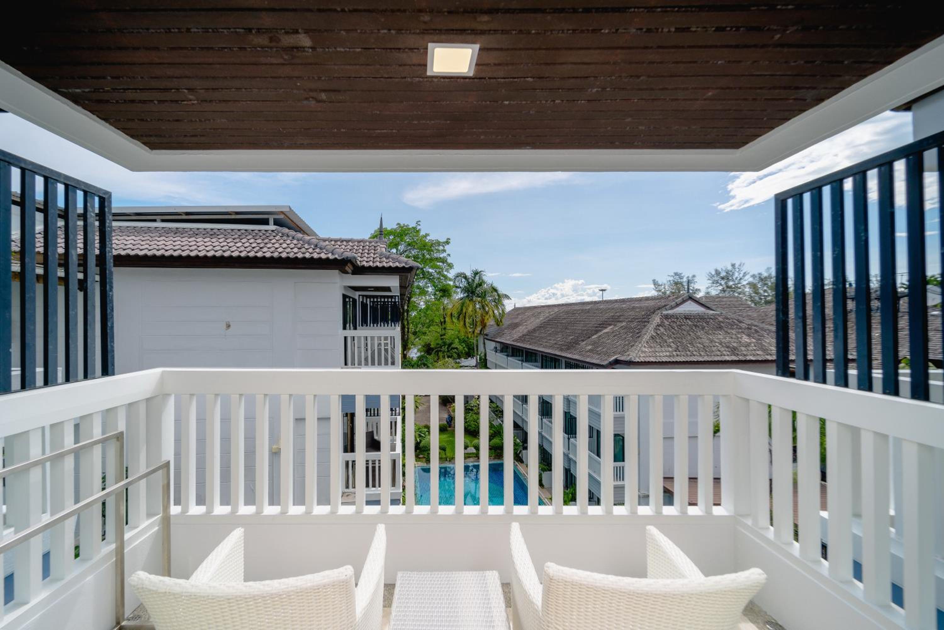 Deluxe Double Room & Bunk Bed