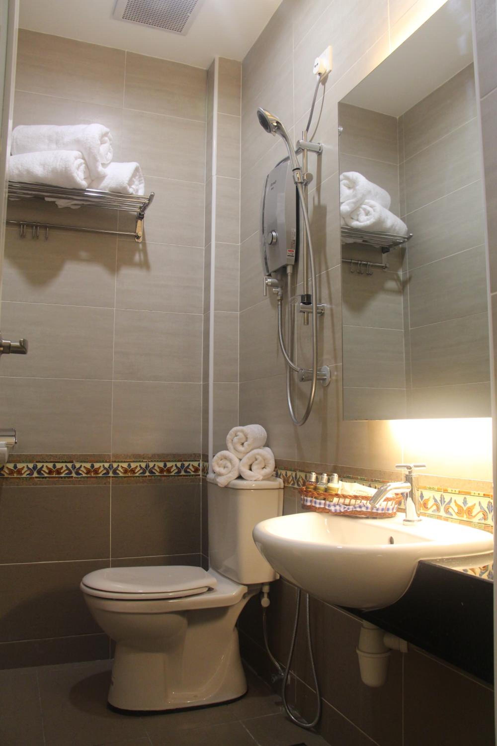 Deluxe Triple Room
