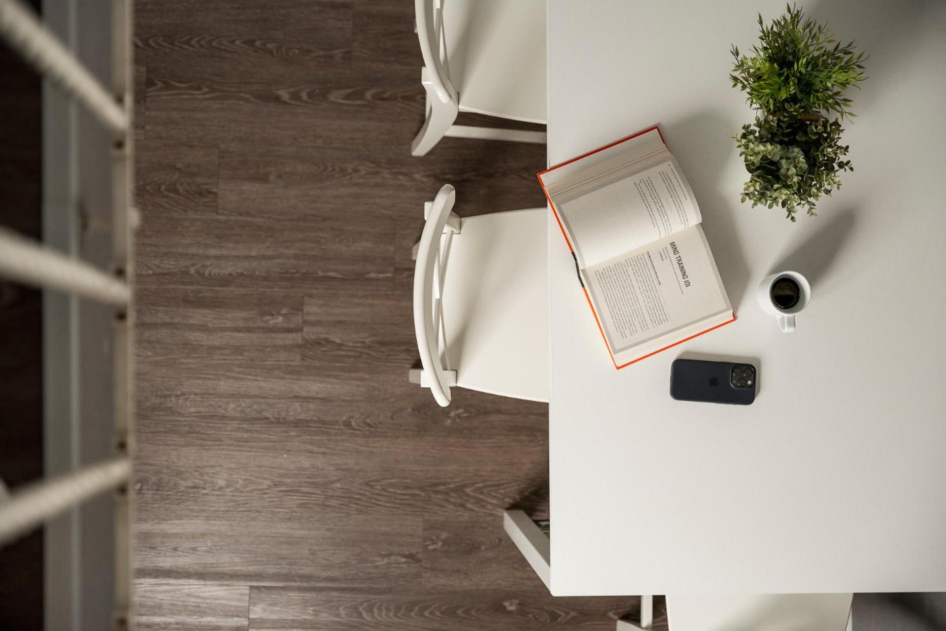 Loft - Split Level (2 Adults)