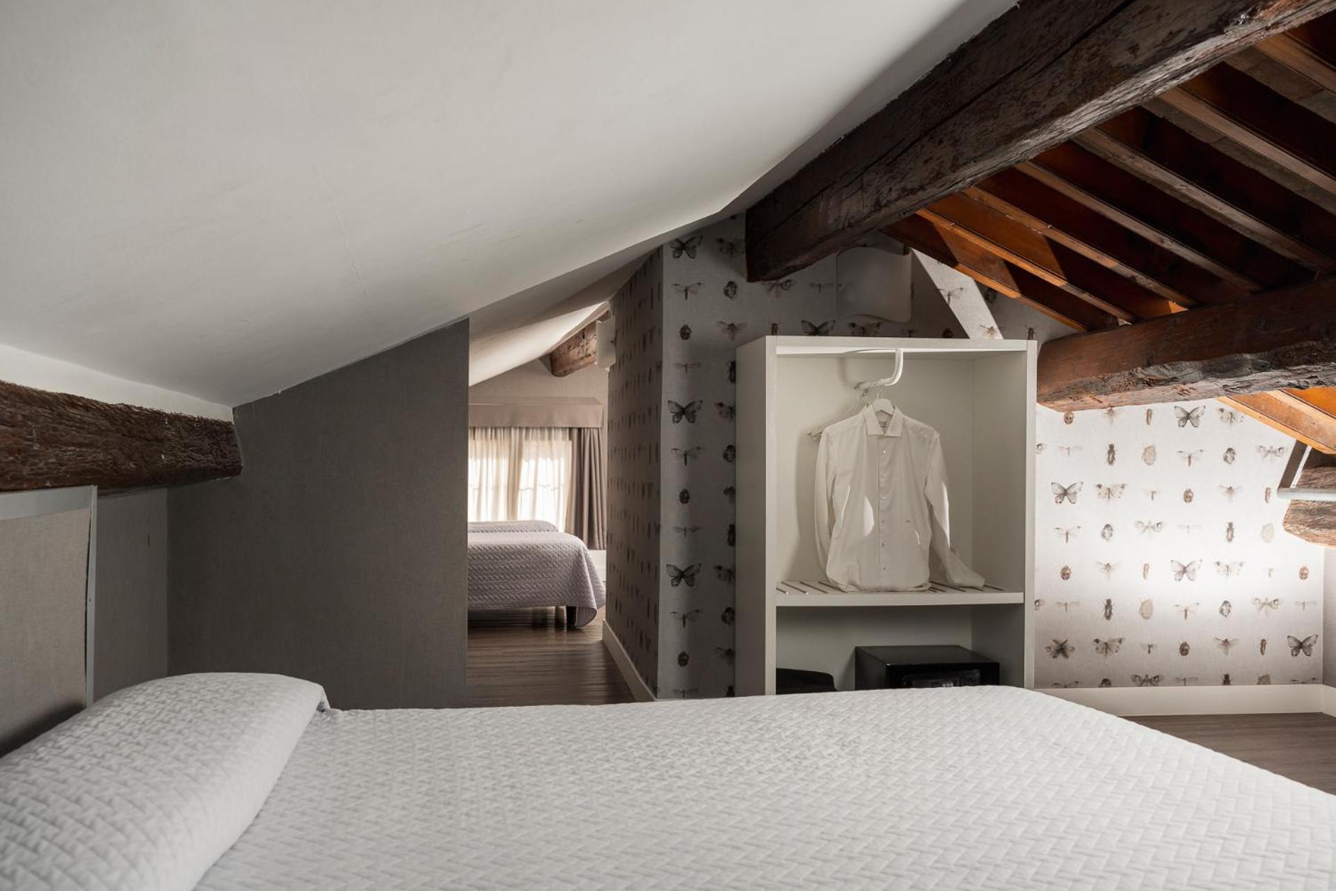 Loft with Patio View (4 Adults)