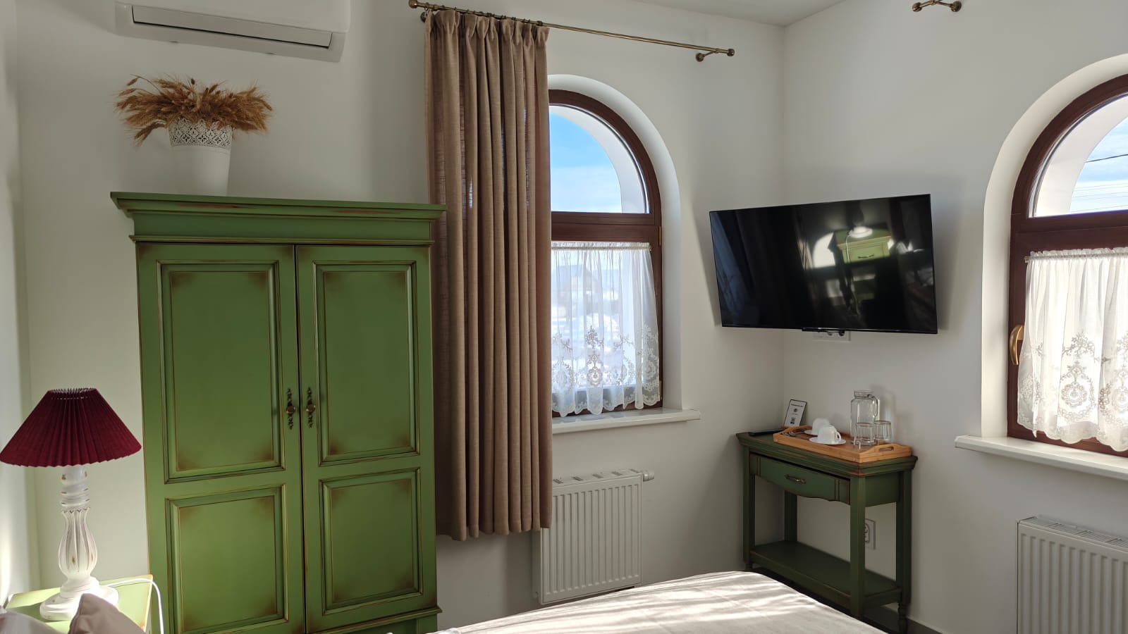 Улучшенный номер с кроватью размера «queen-size»