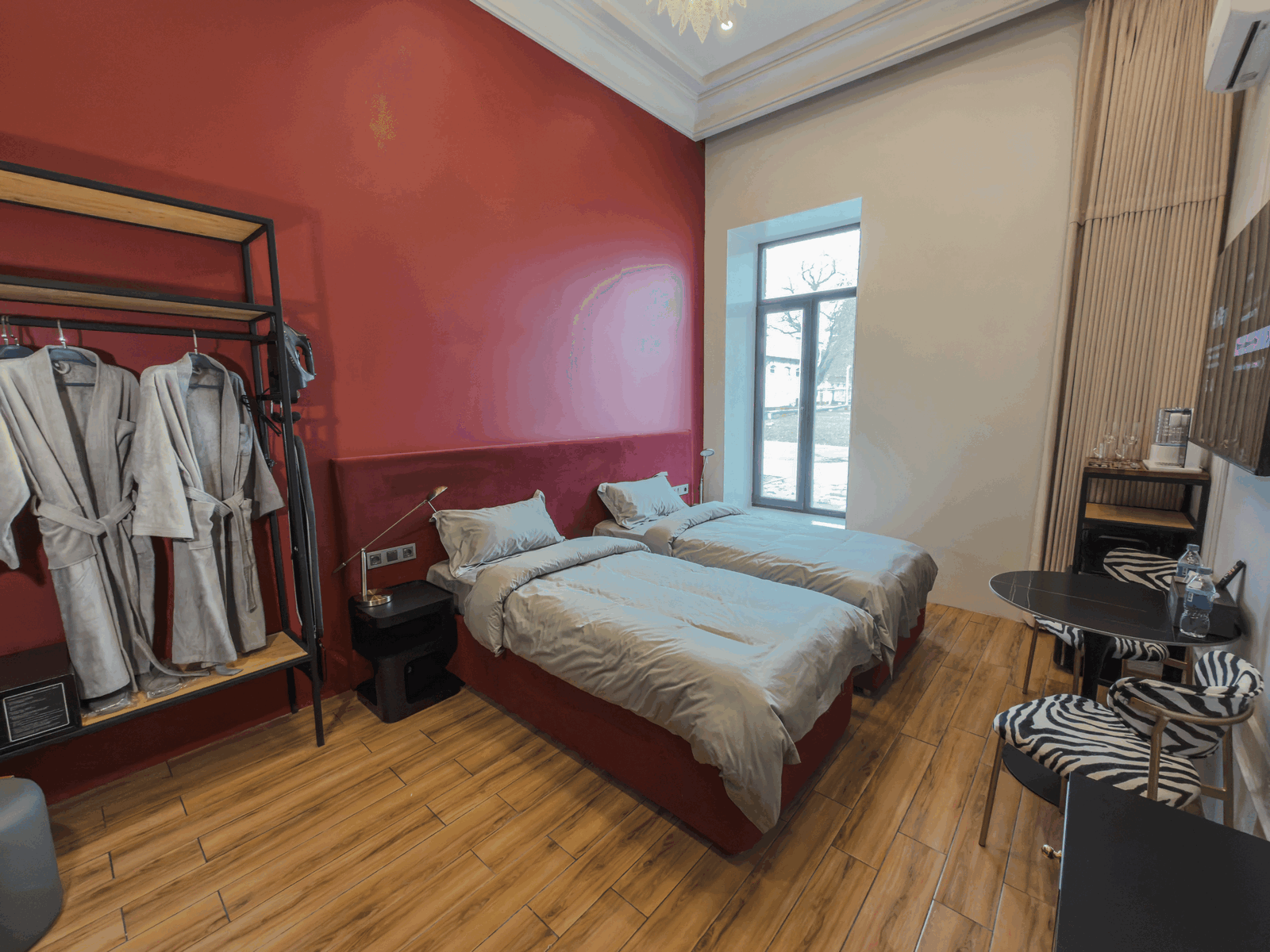 Улучшенный двухместный номер с 2 отдельными кроватями