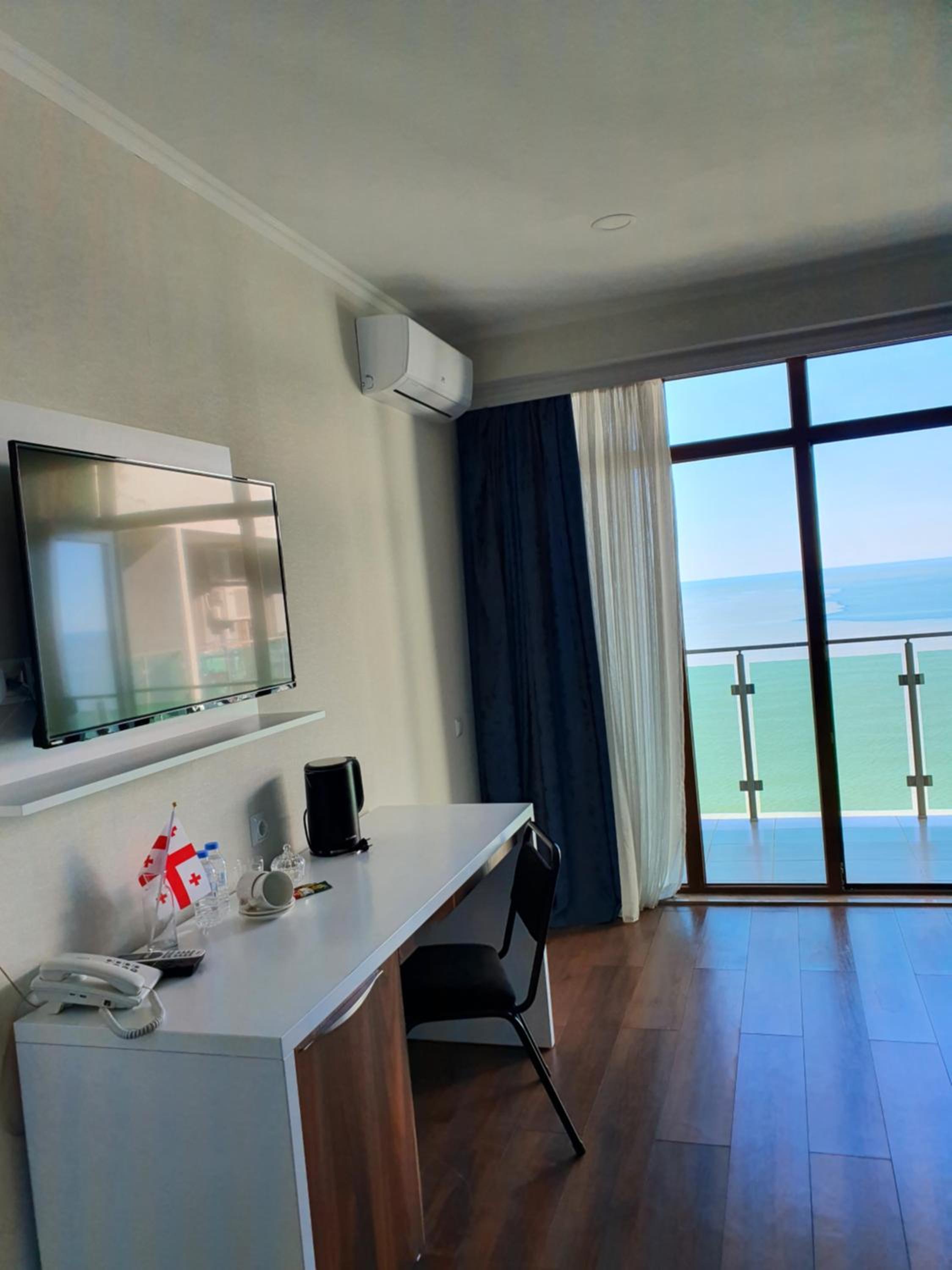 Triple Room with Sea View