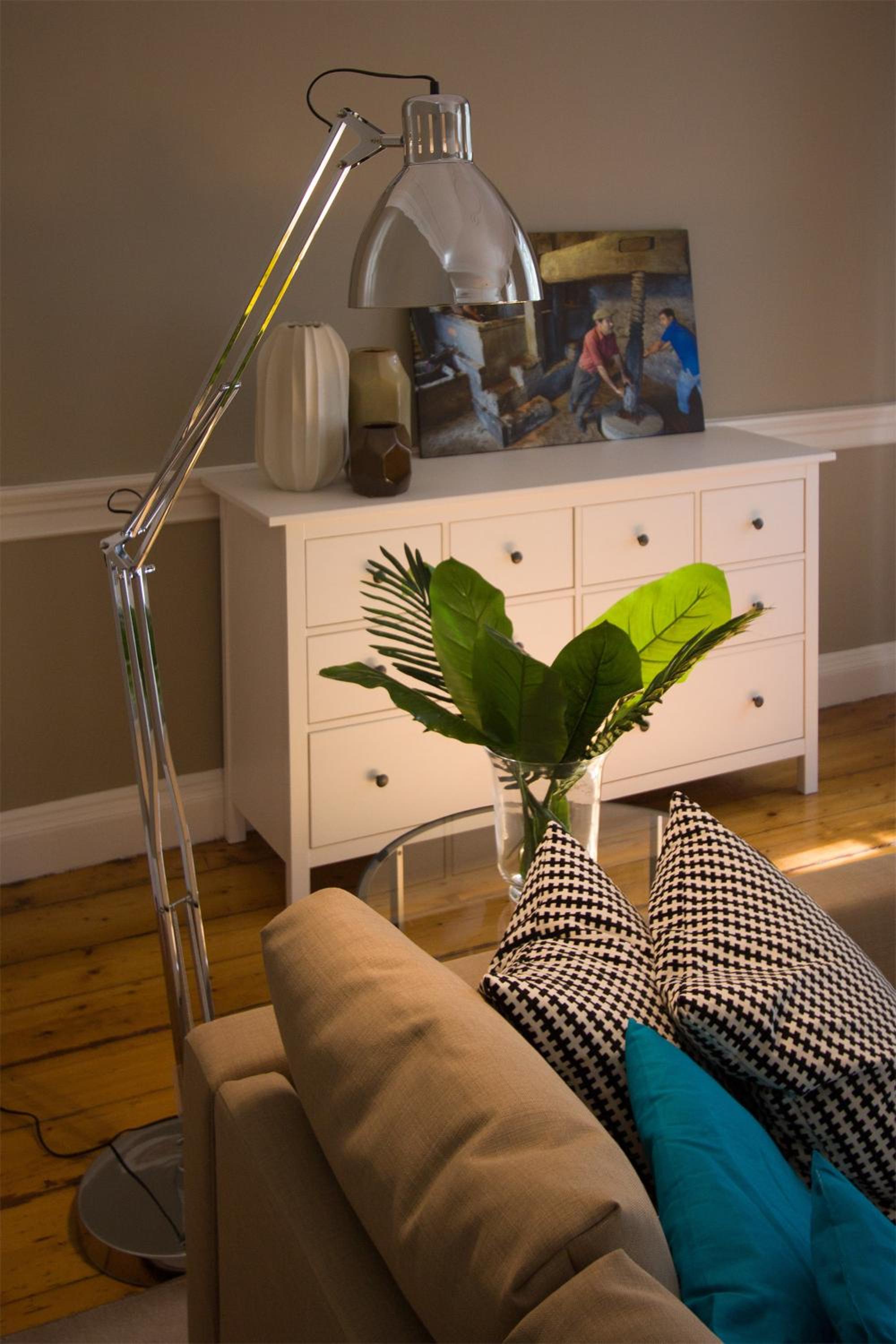 One-Bedroom Apartment (4 Adults)