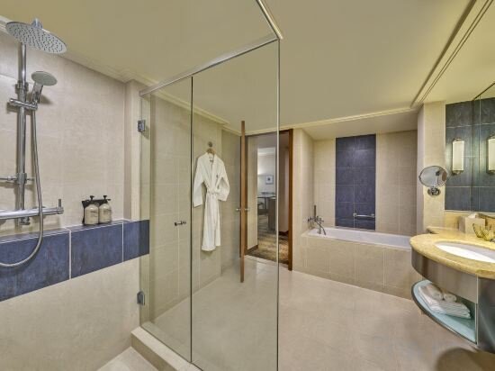 Premier Executive Room