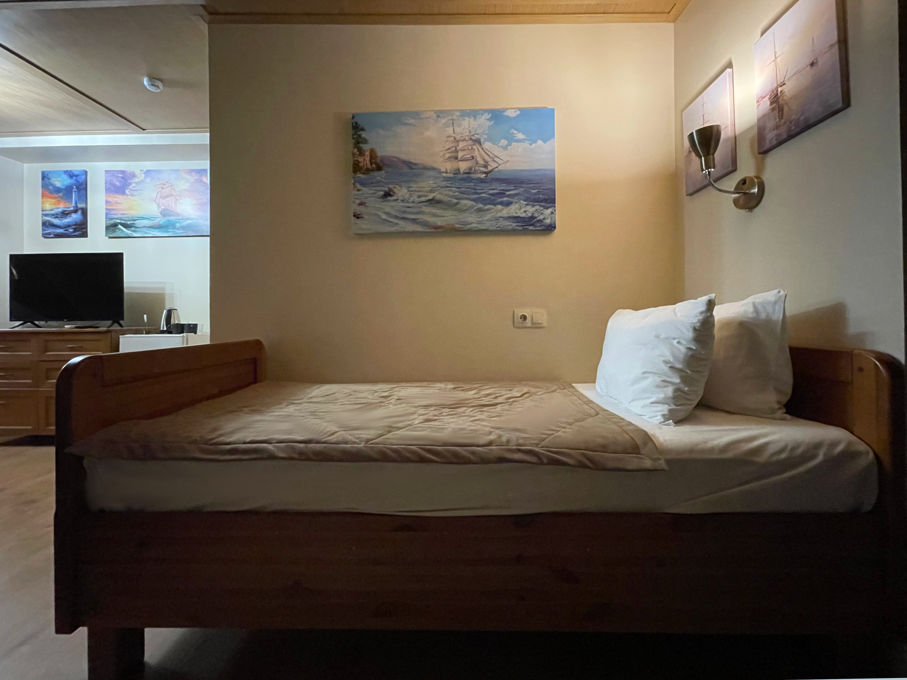 Мансардный семейный полулюкс в морском стиле