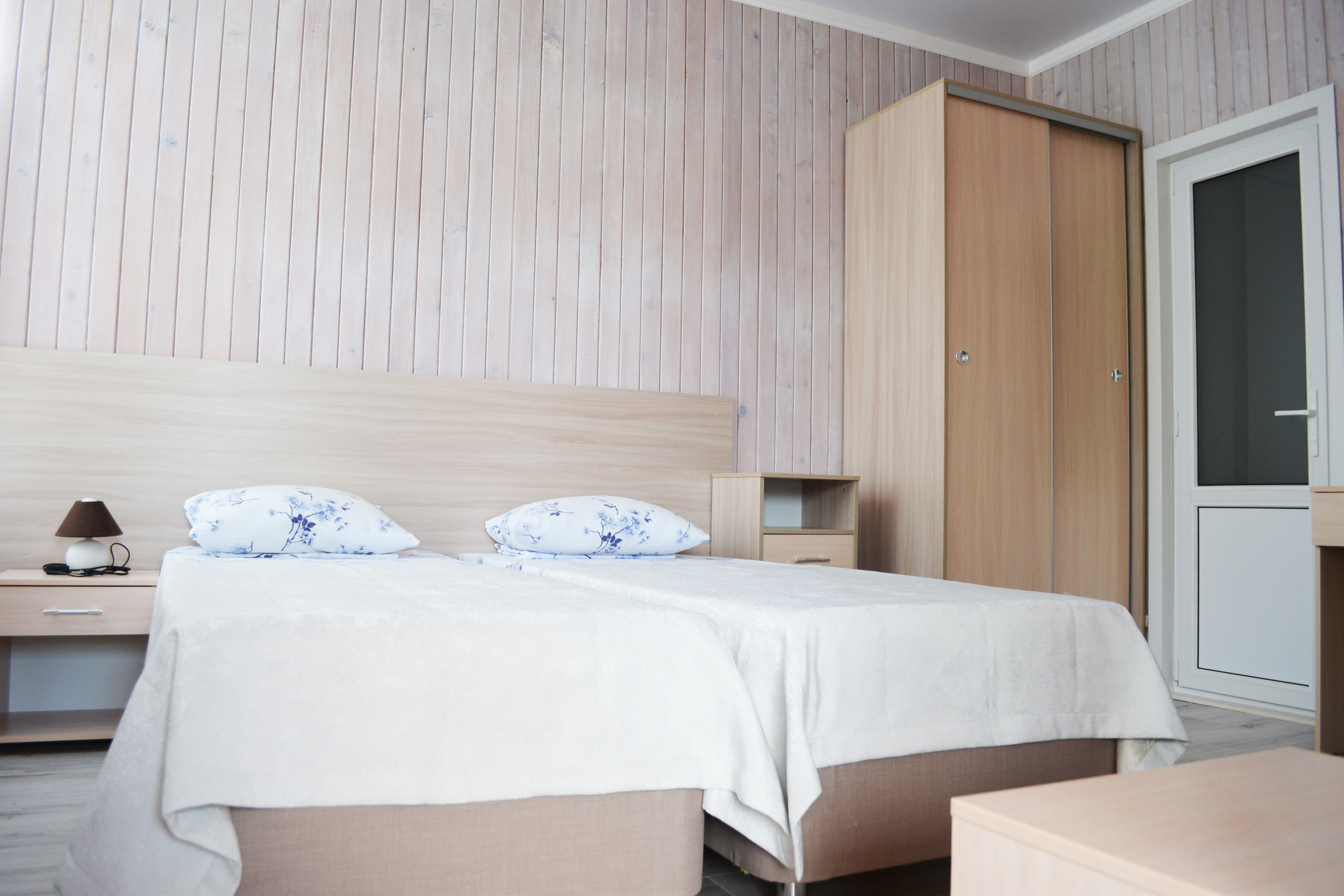 2-х местный номер (деревянный коттедж)