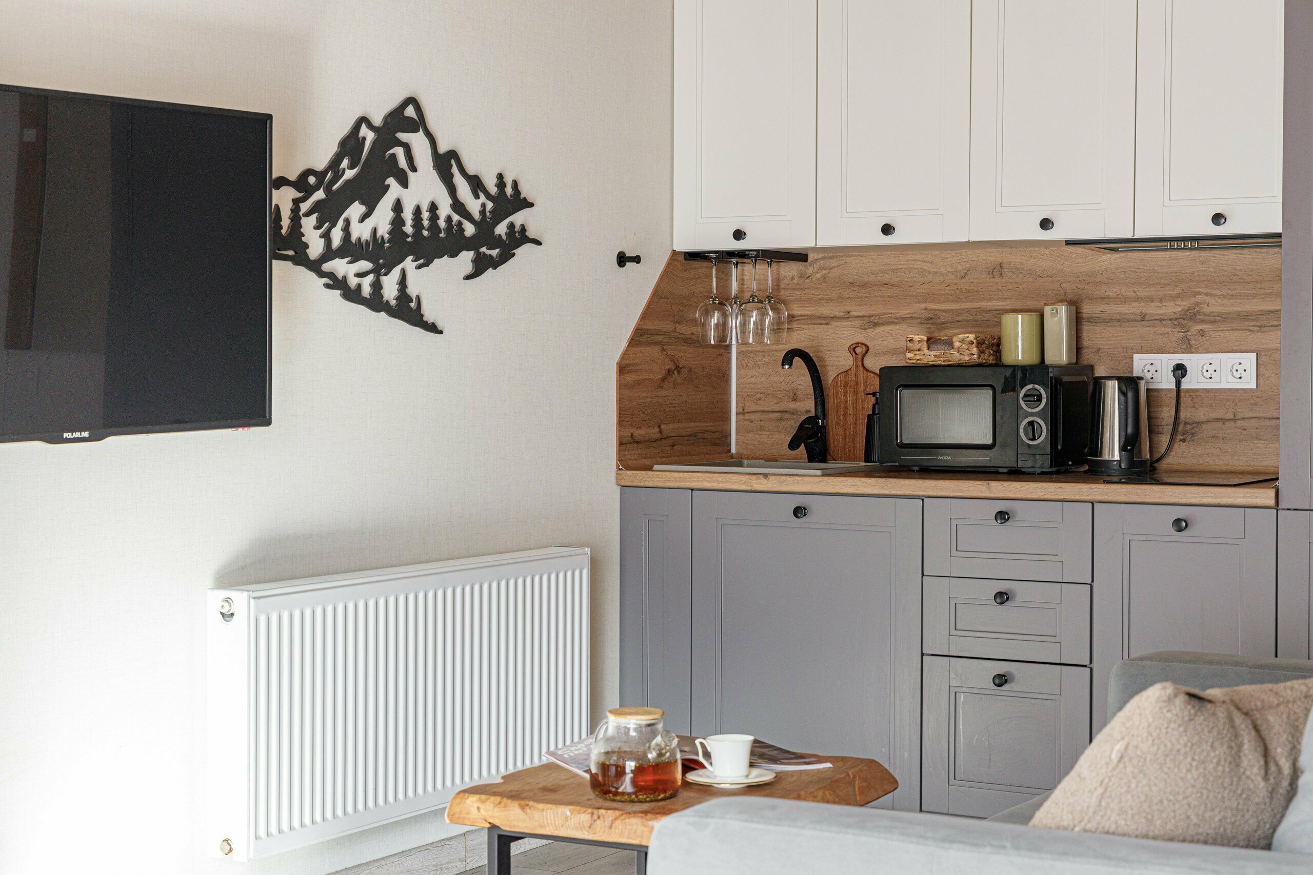 Люкс "Горы", 2-х местный с двуспальным диваном.