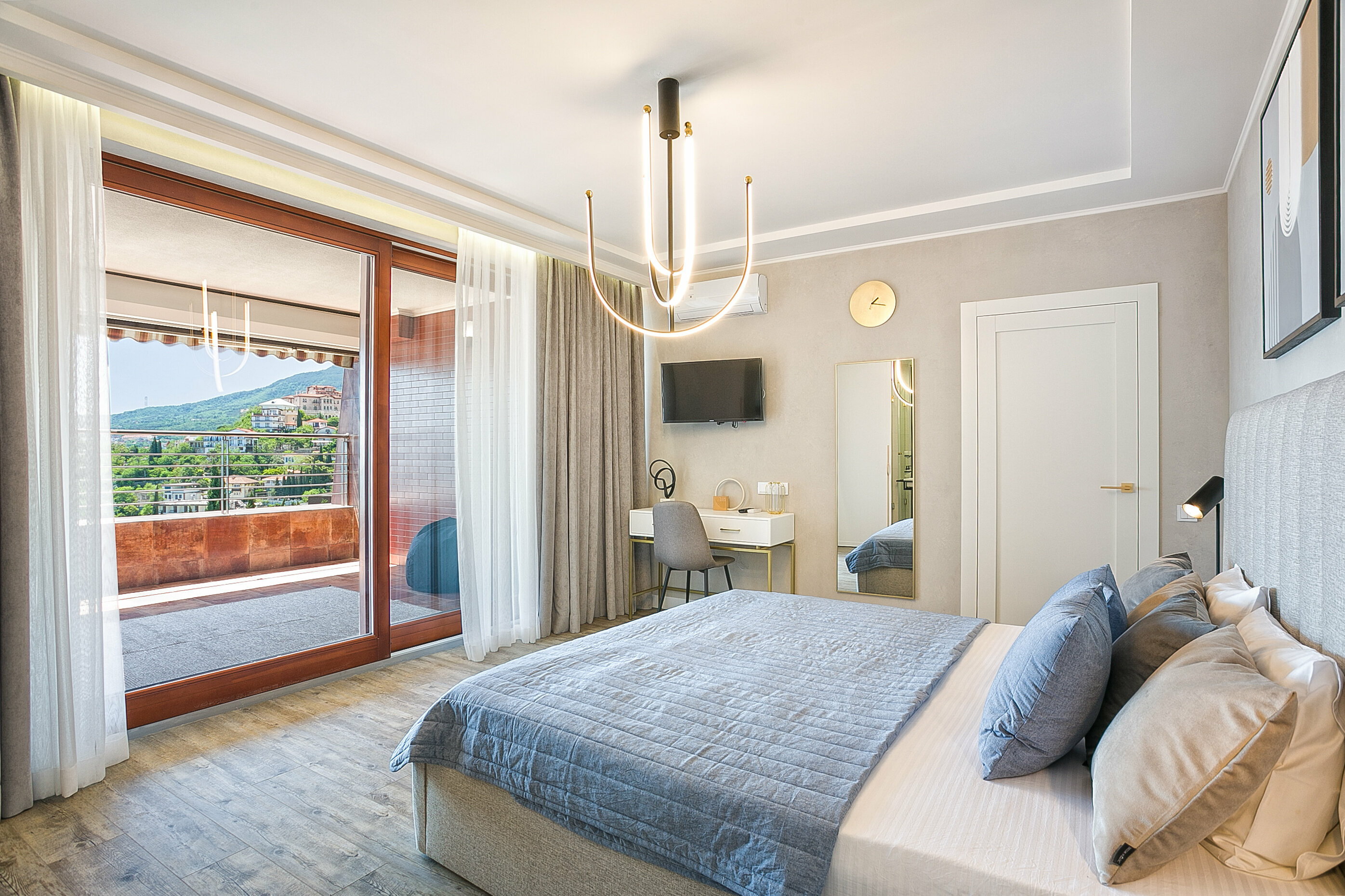 Люкс с 3 спальнями