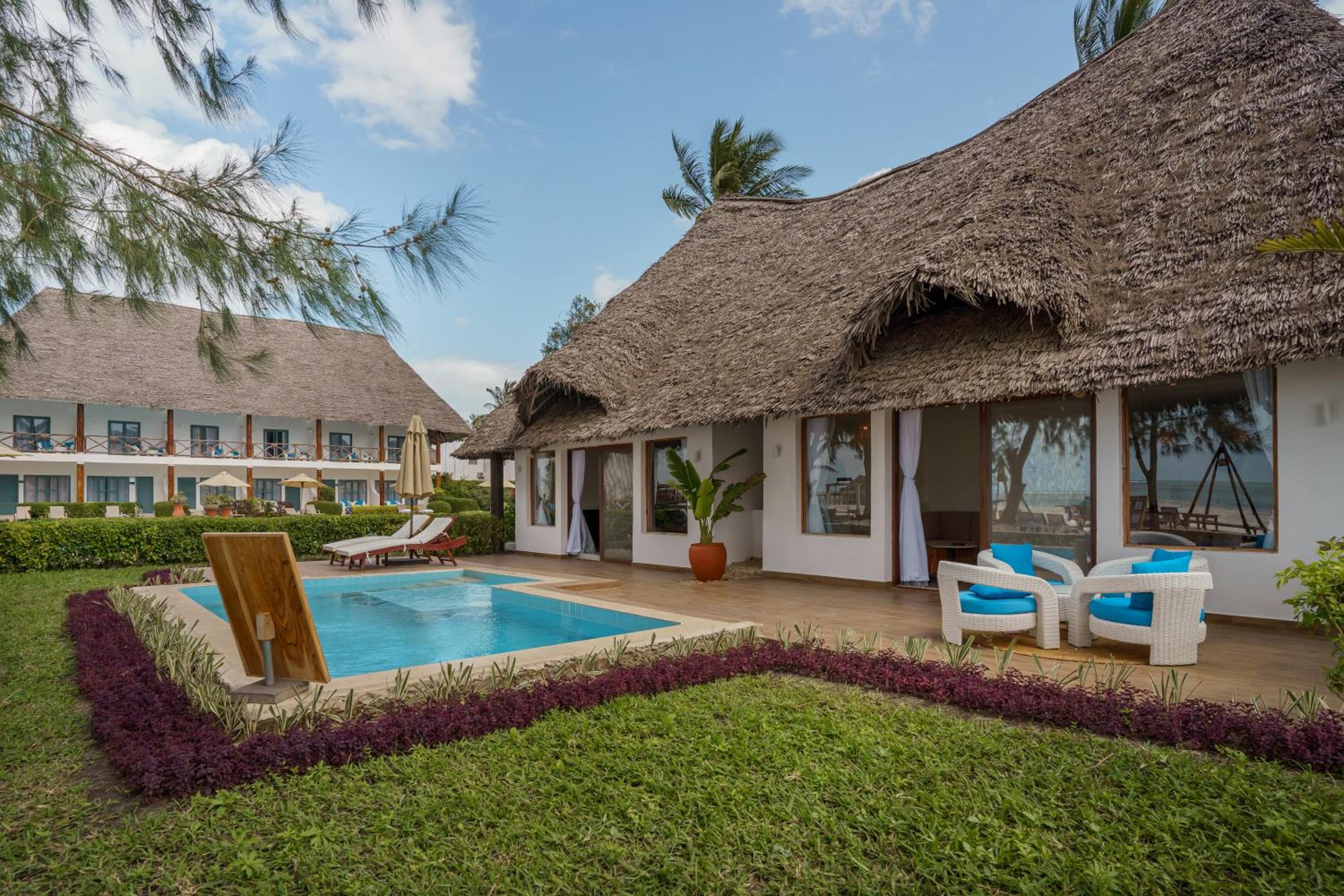 Bungalow with Garden View