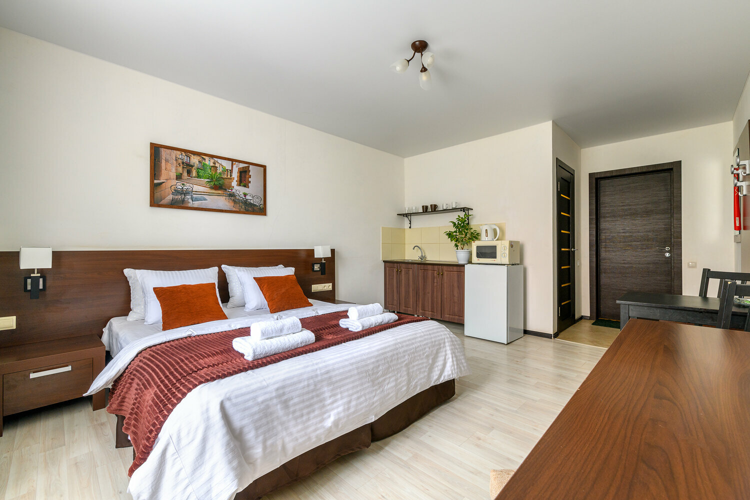 Студия с кухней