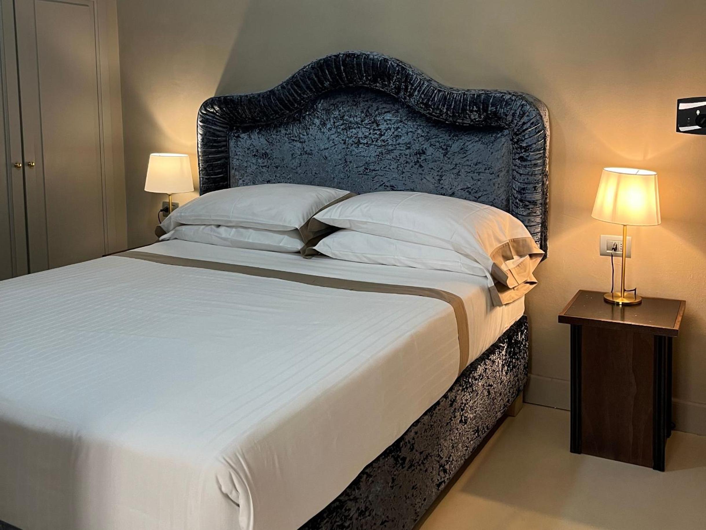 1 Bedroom Apartment with Sofa Bed