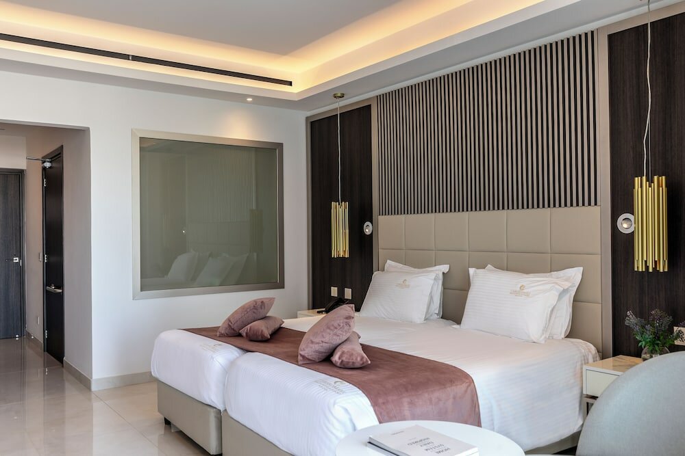 Disable Land View Suite