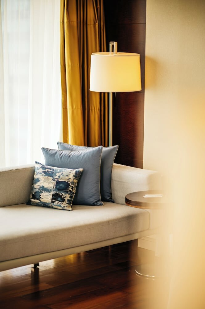 Grand Room, 1 King Bed