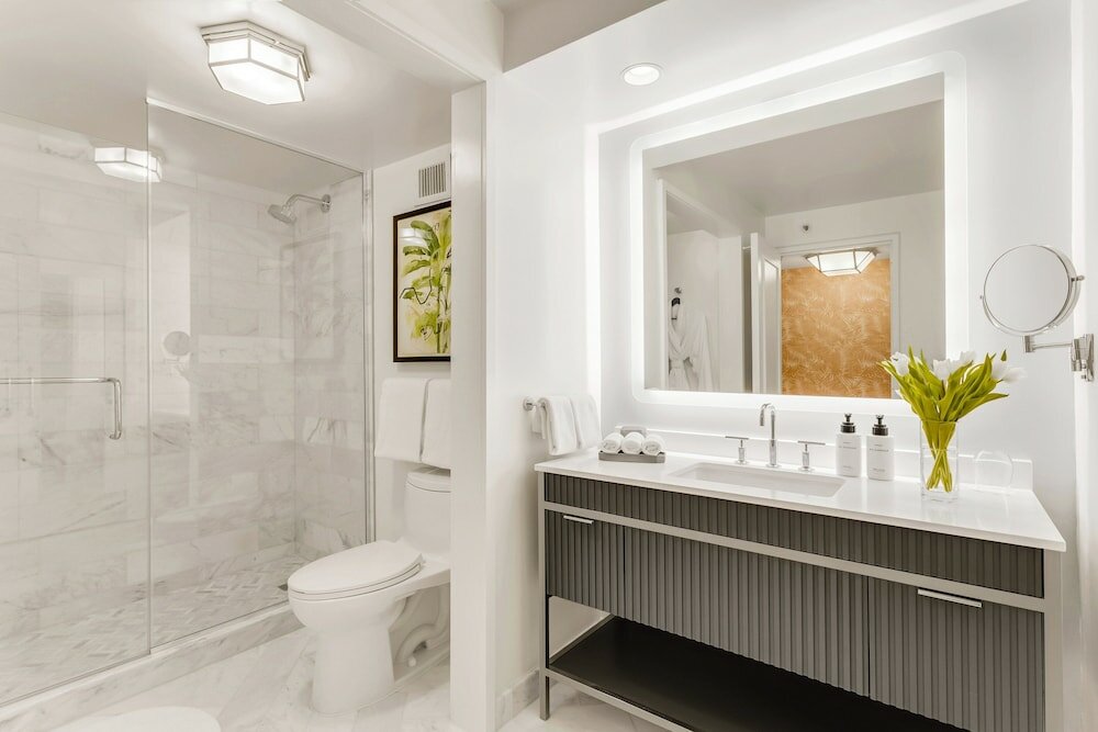 Classic Room, 2 Queen Beds, Bay View (Partial Bay View)