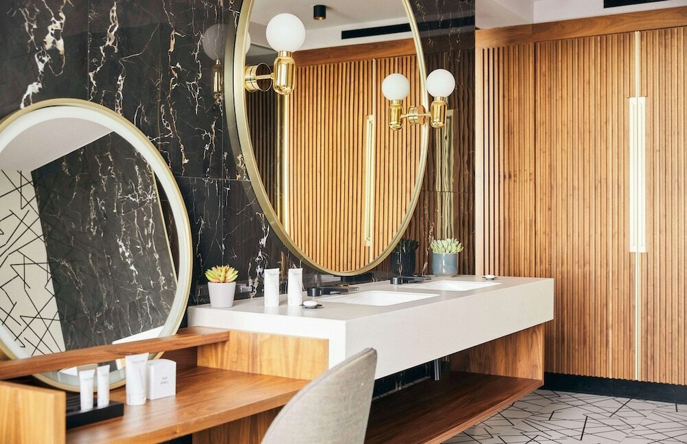 Junior Suite, 1 King Bed