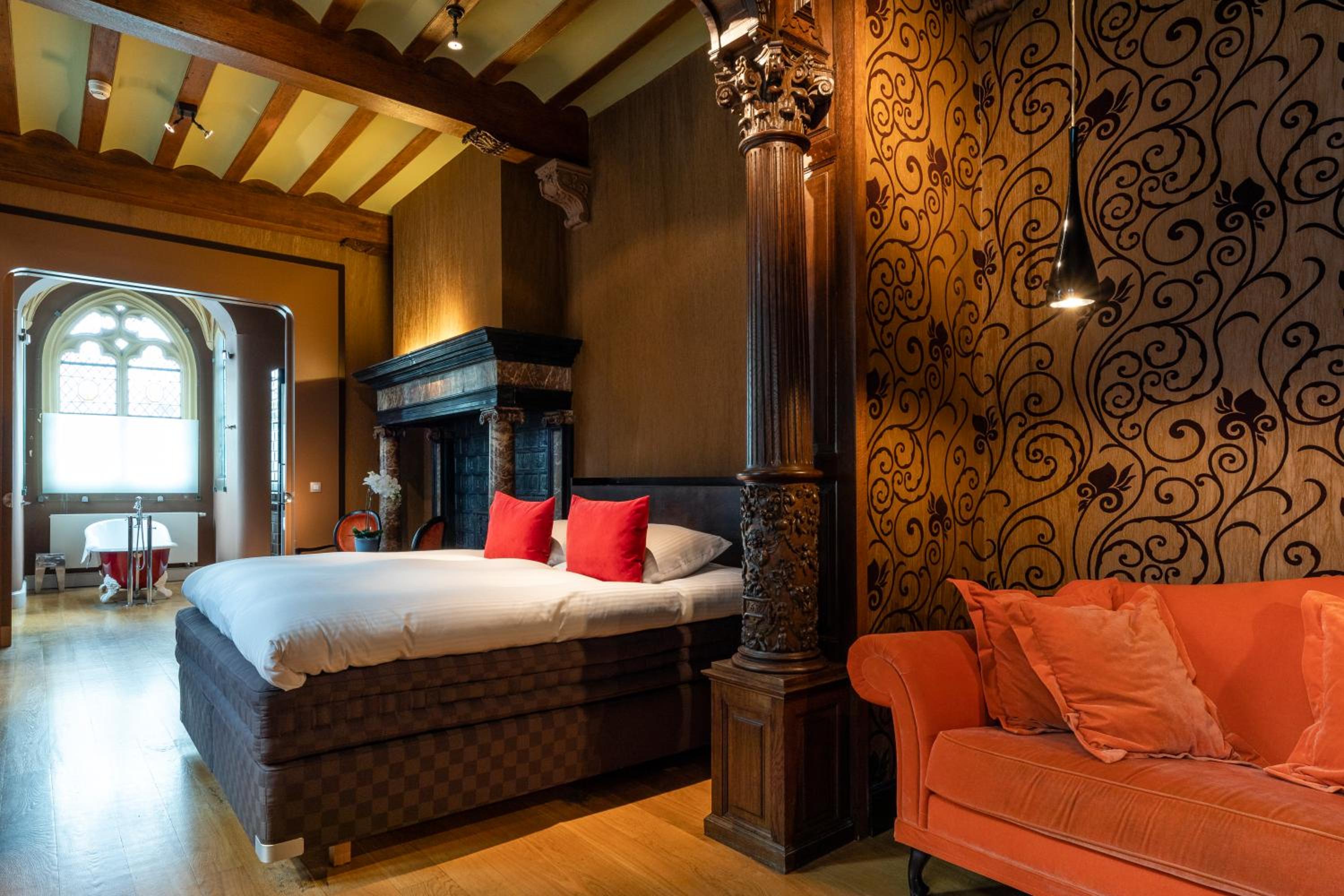 Historical Suite