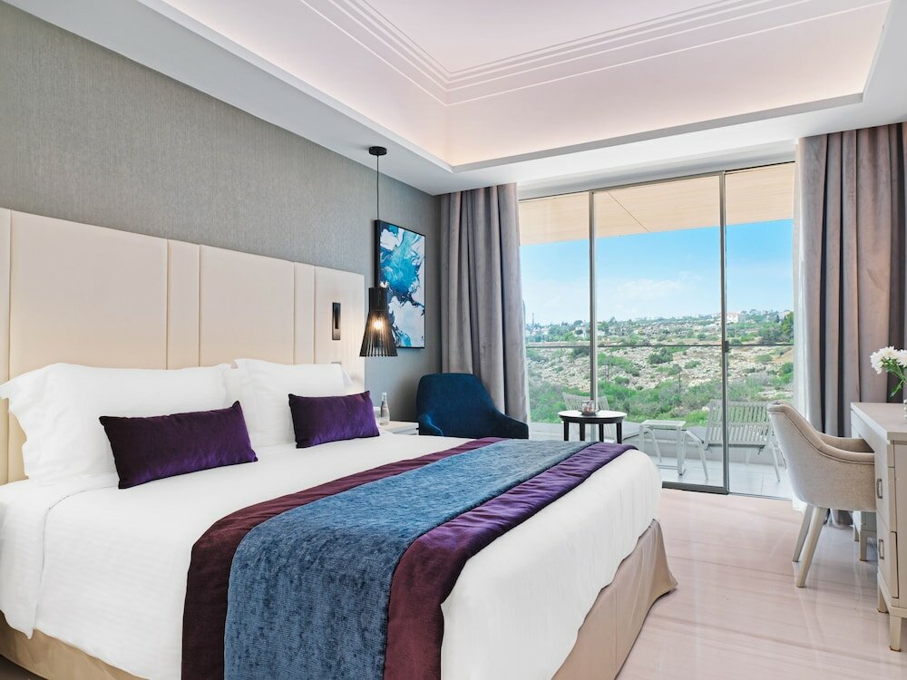 Deluxe Room, Hill View