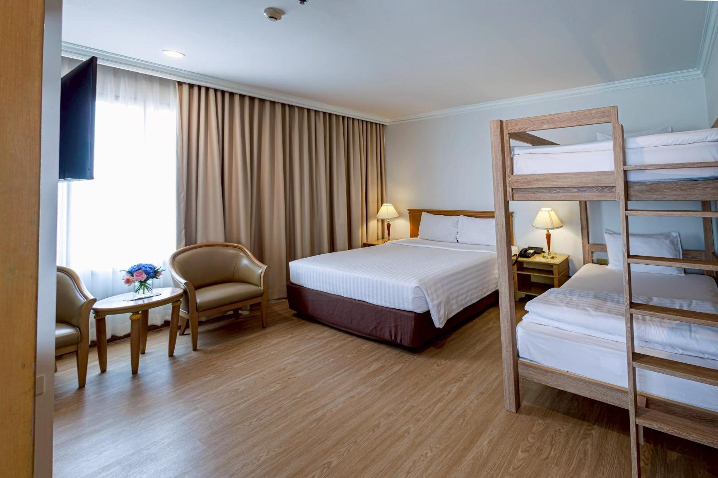 Deluxe Family Bunk Bed