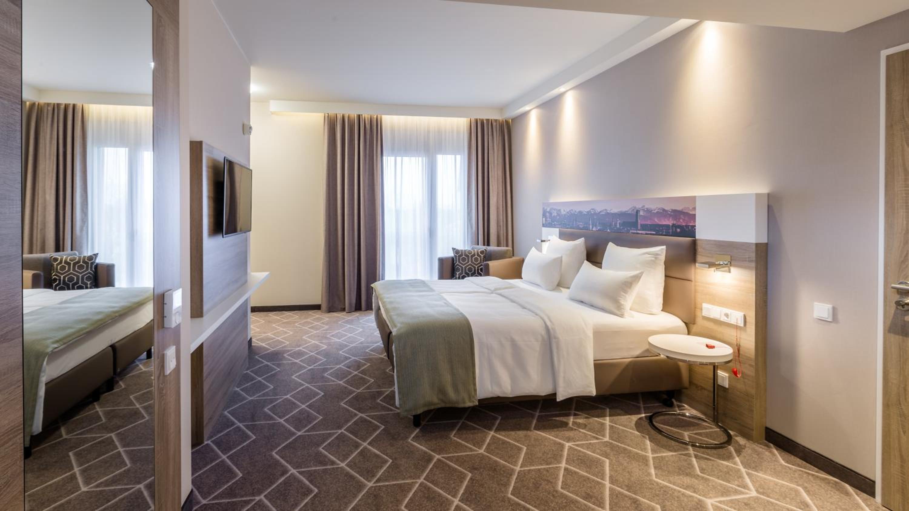 Standard Queen Room - Disability Access