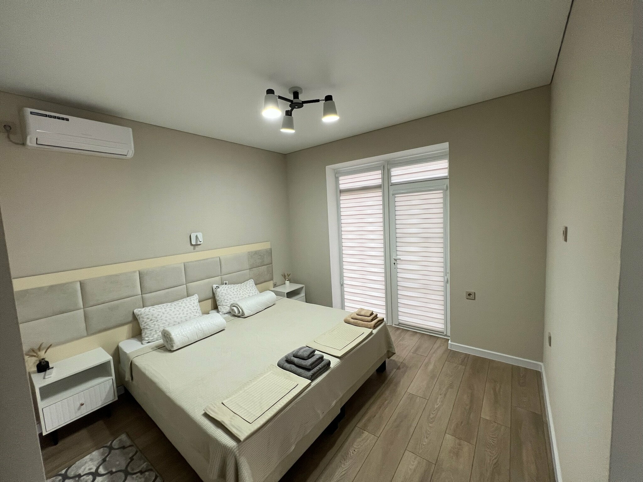 Двухместный номер кровати сприн бокс