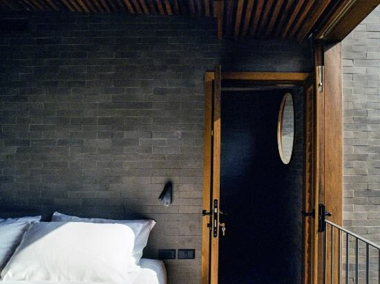 Deluxe JIRA King Room