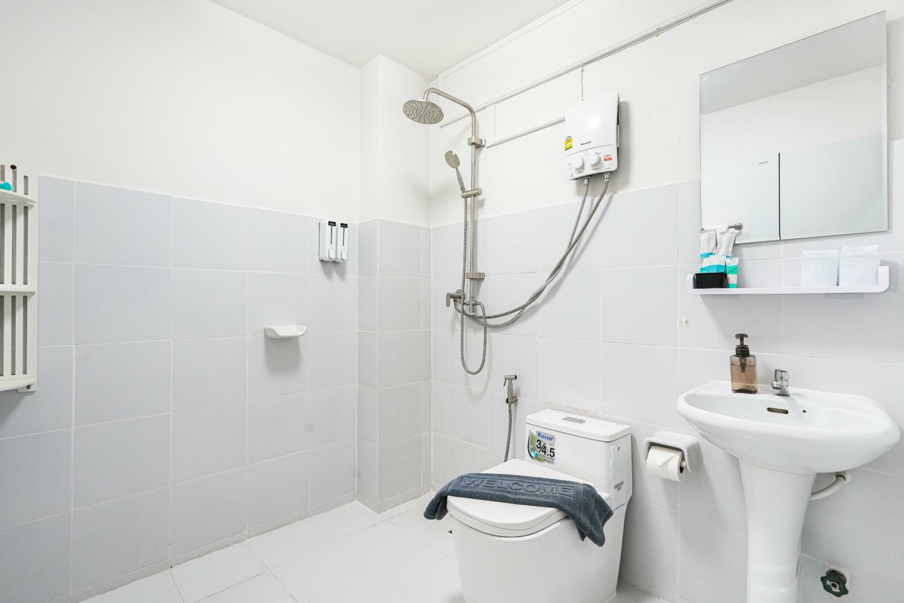 Deluxe Twin Room with Sea View