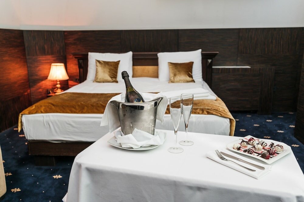 Royal Penthouse, City View