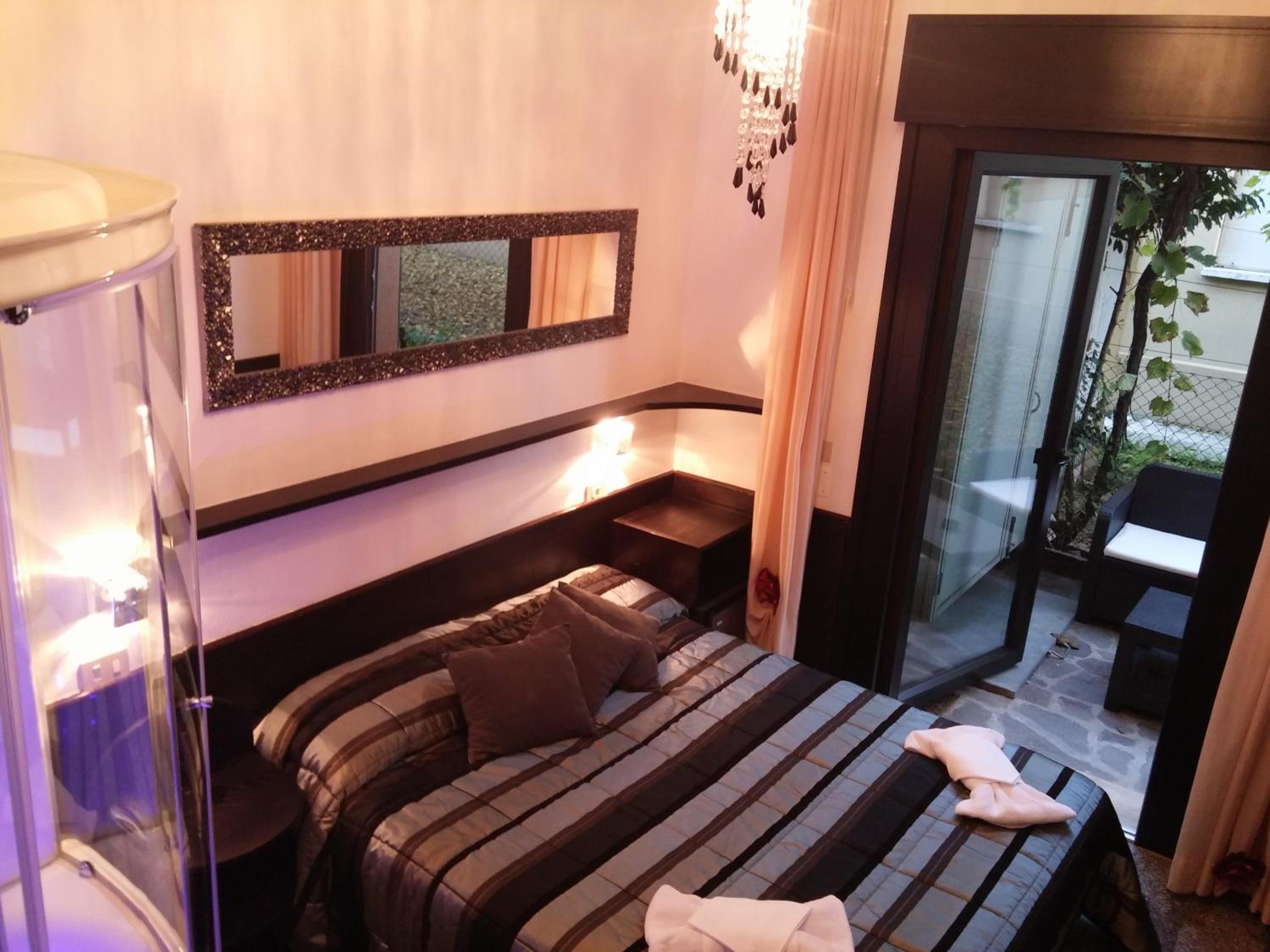Double Room with Spa Bath