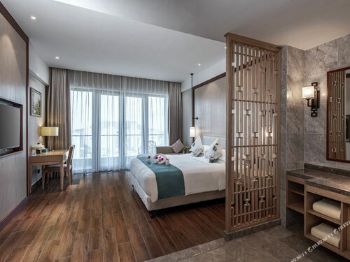 Номер Делюкс с двуспальной кроватью и видом на море в Dadonghai Hotel Sanya