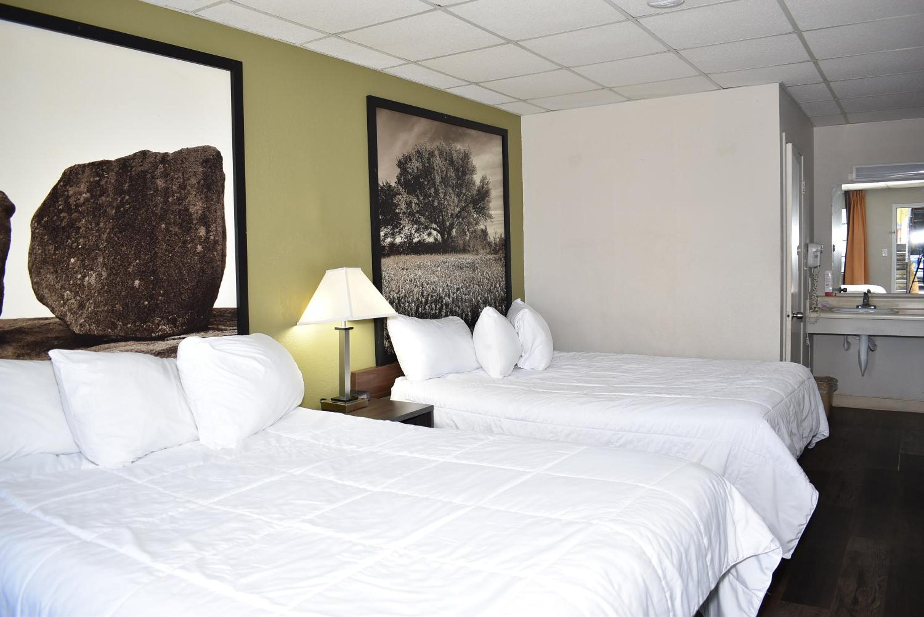 Queen Room with Two Queen Beds - Non-Smoking