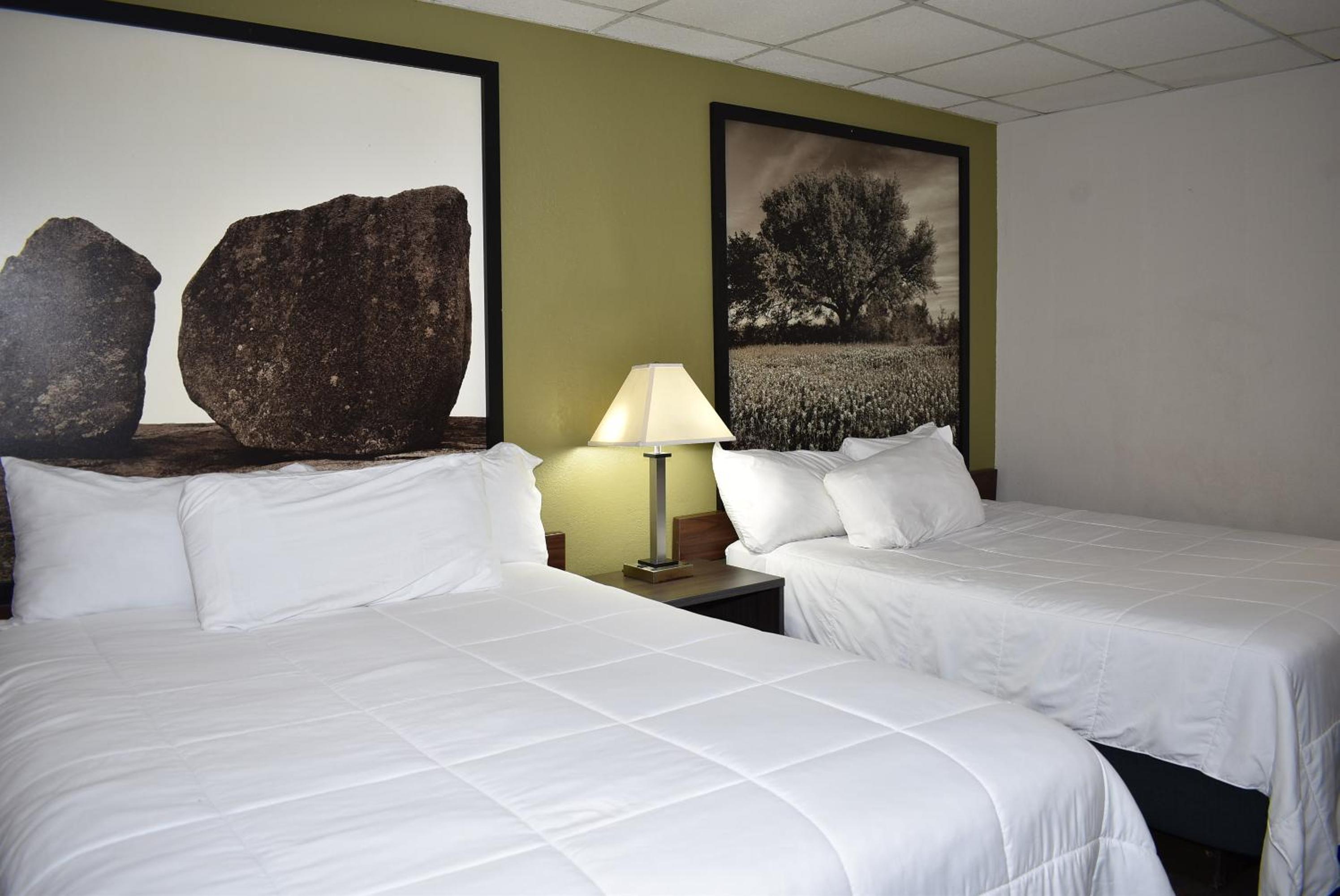 Queen Room with Two Queen Beds - Non-Smoking