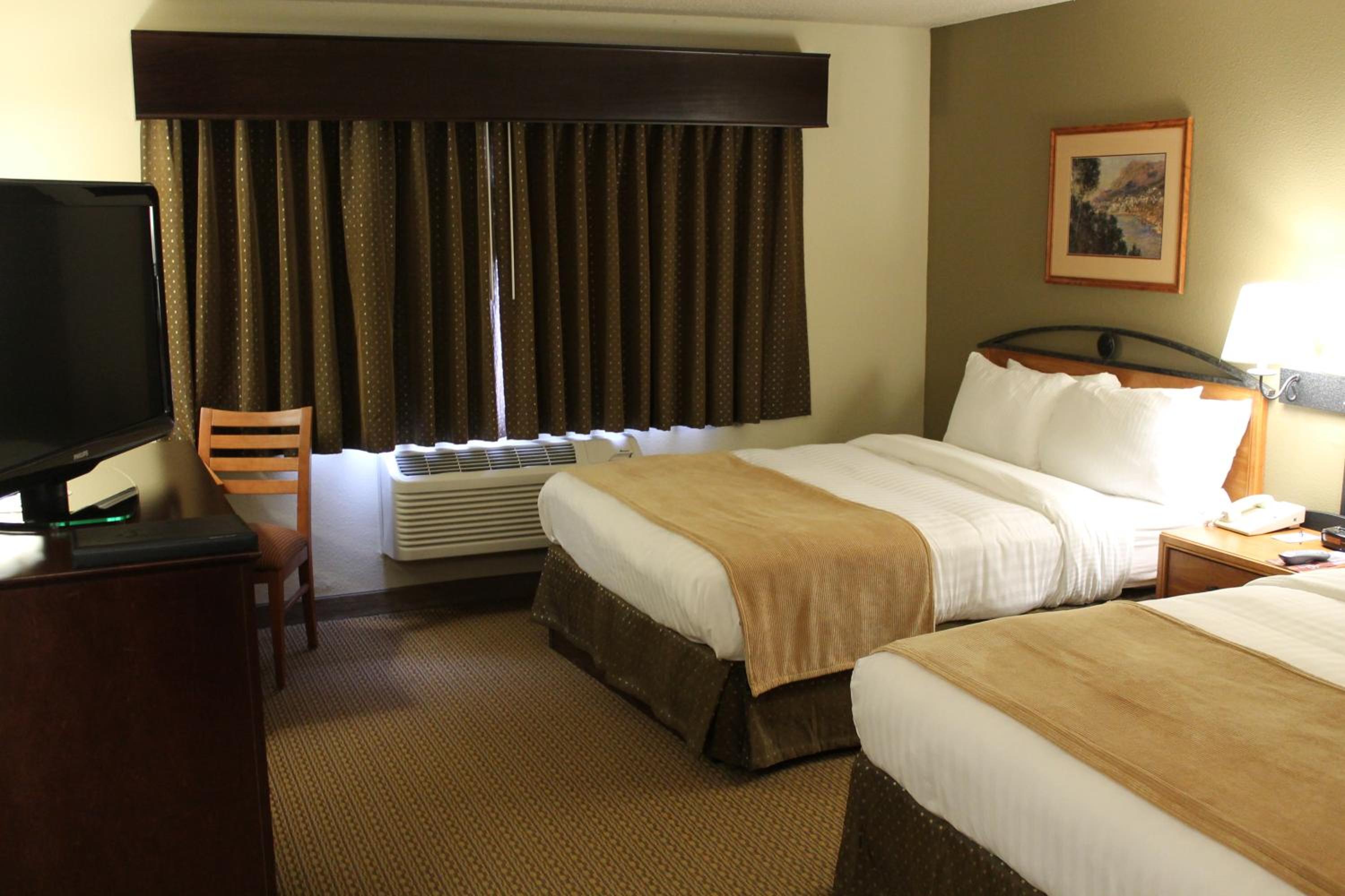 Deluxe Queen Room - Mobility Access/Non-Smoking