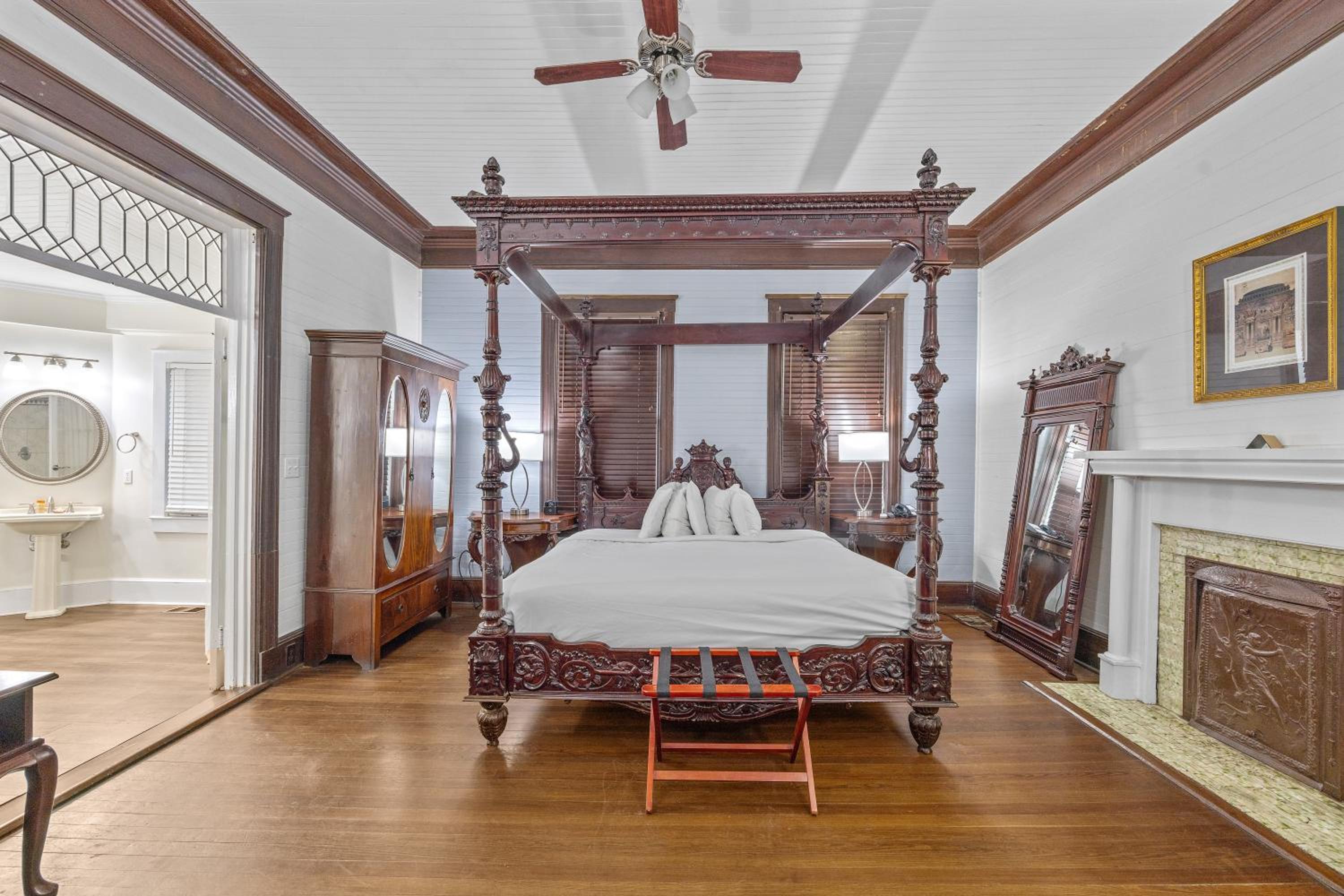King Suite