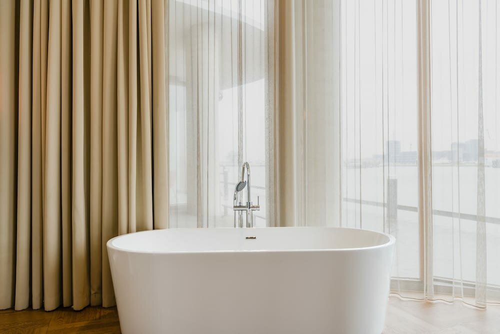 Junior Suite, 1 Twin Bed, Lake View