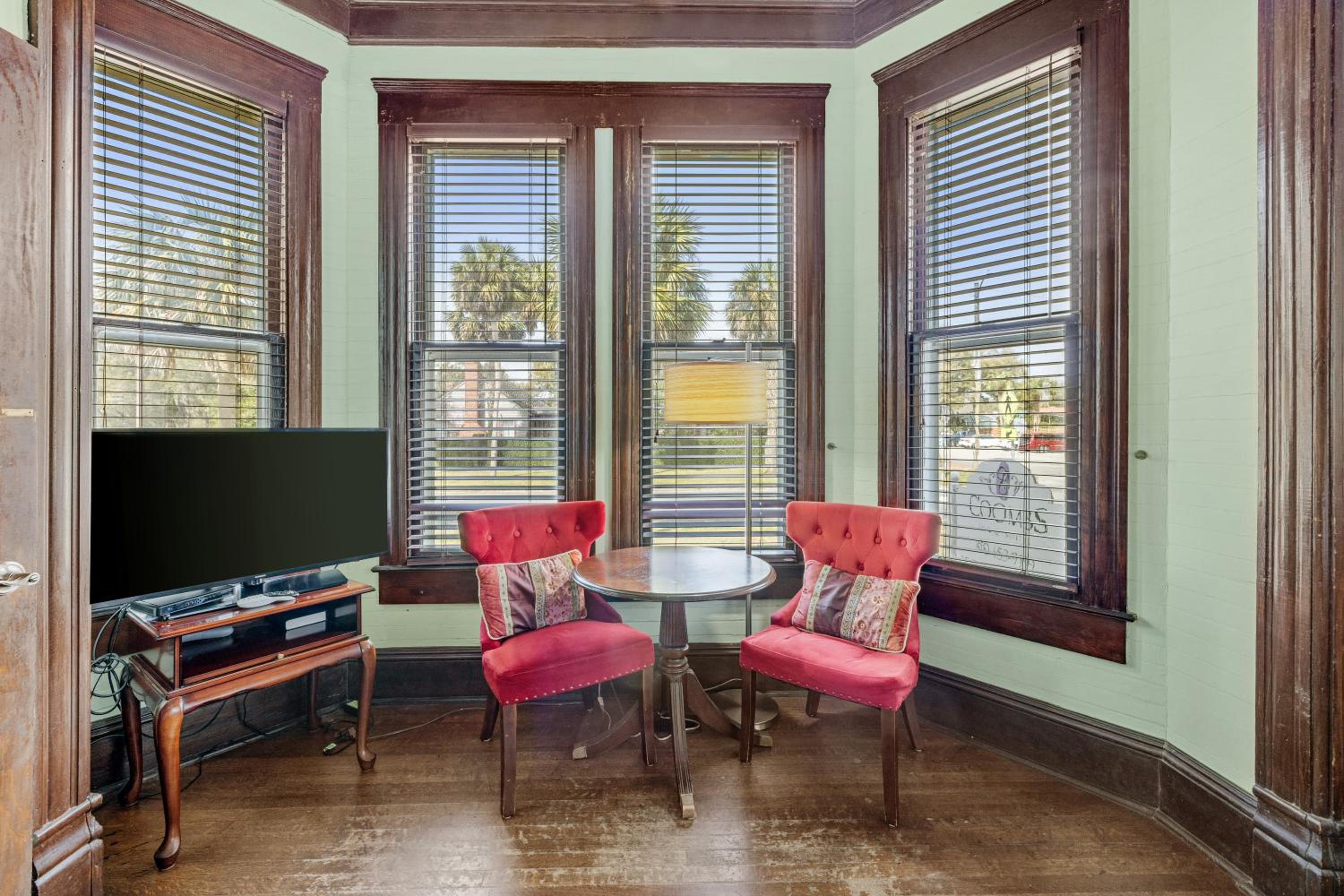 Queen Suite