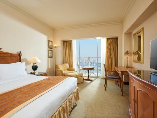 King Executive Room With Nile View