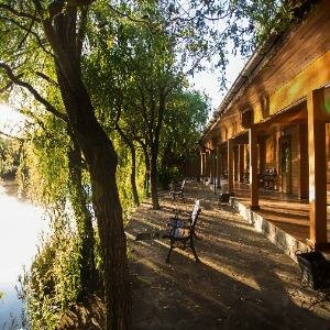 VIP номер на обособленной территории в парковой зоне у реки