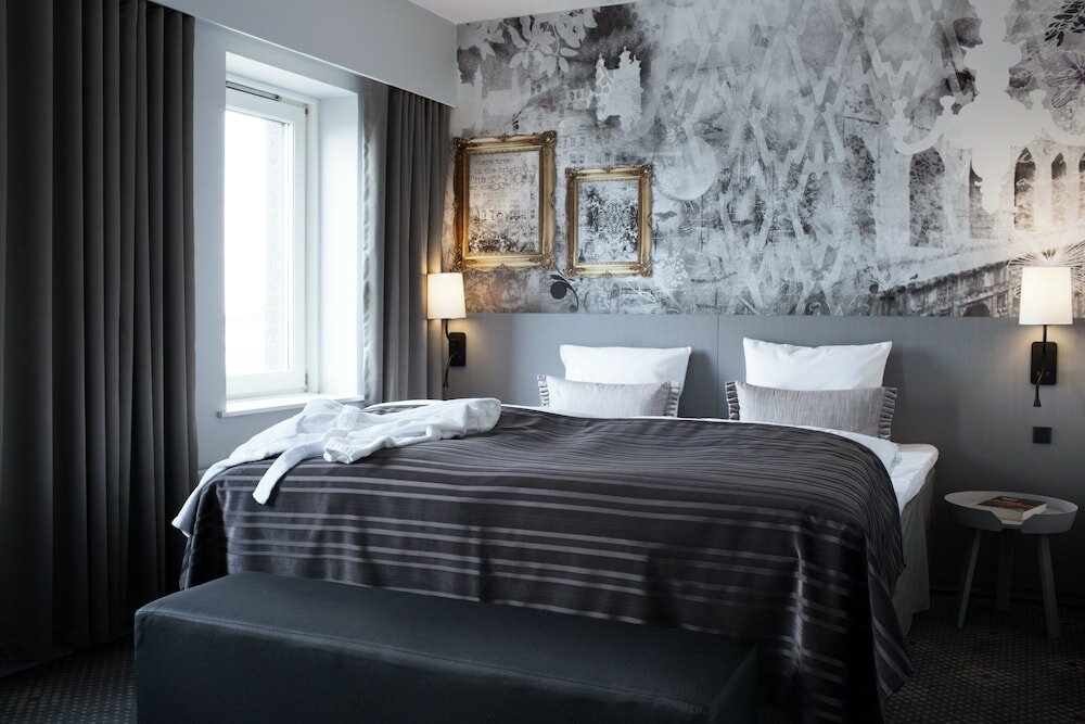 Double Room, 1 Queen Bed (Plus)