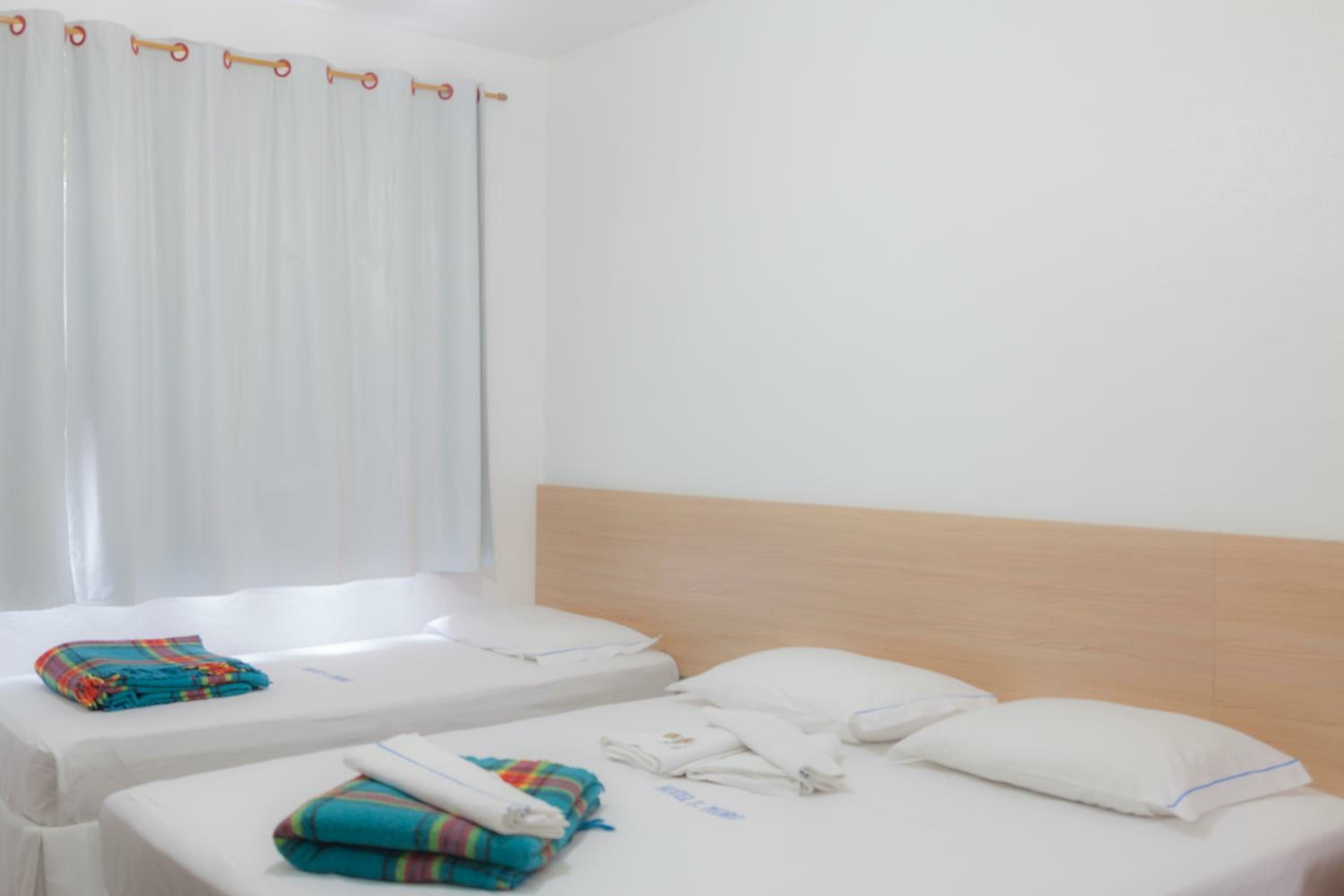 Standard Triple Room with Private Bathroom