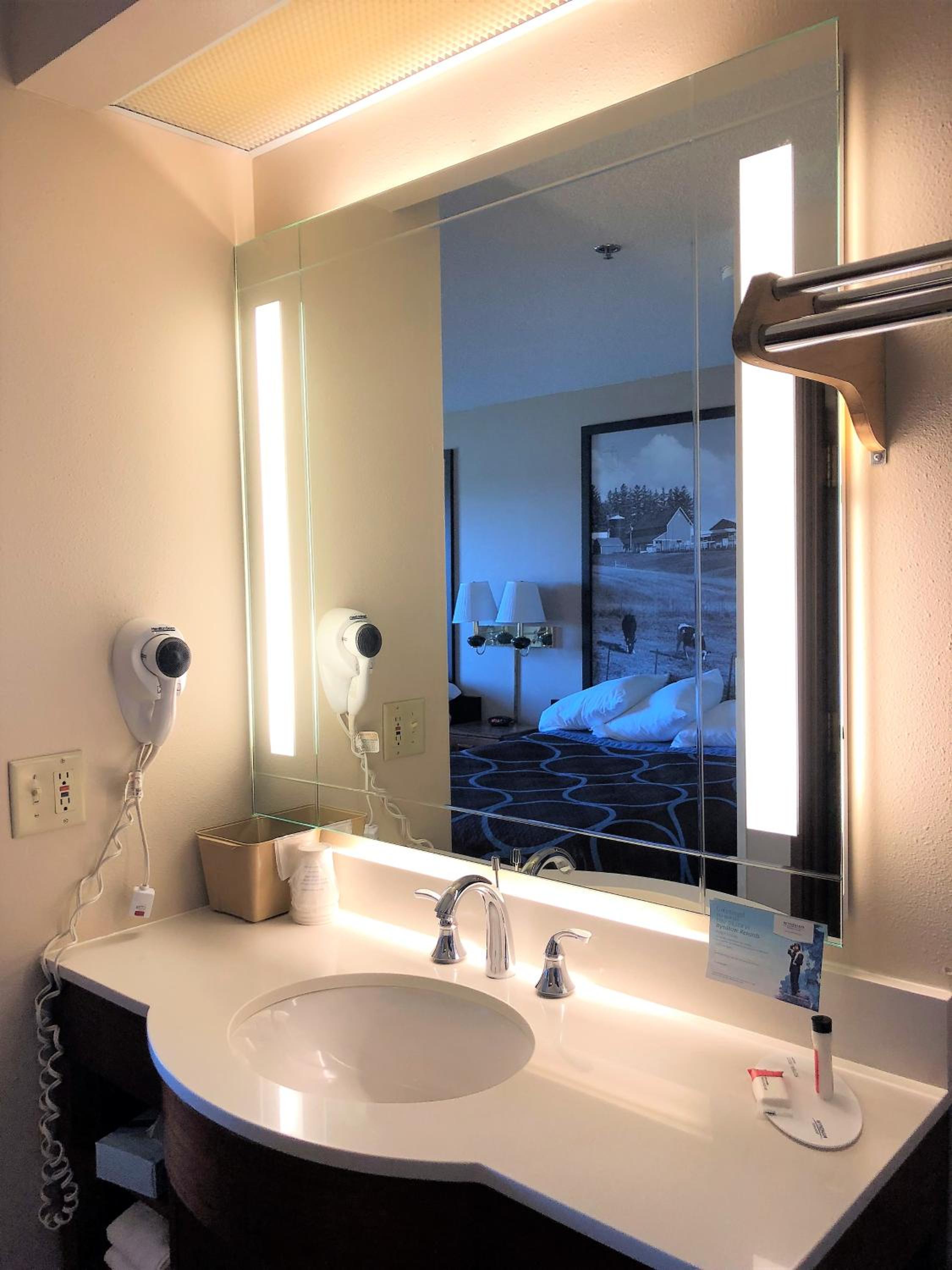 King Room - Non-Smoking