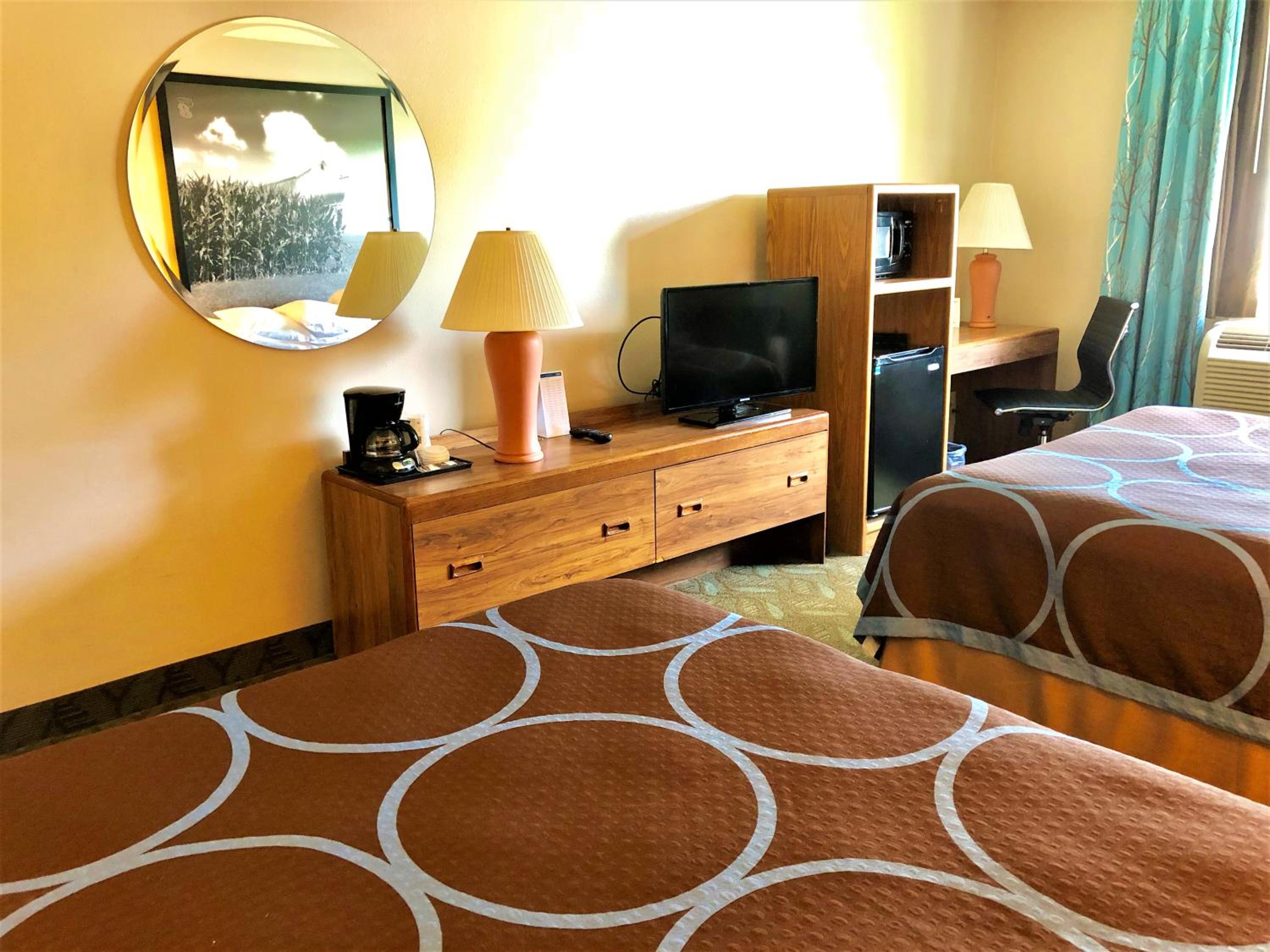 Queen Room with Two Queen Beds - Non-Smoking