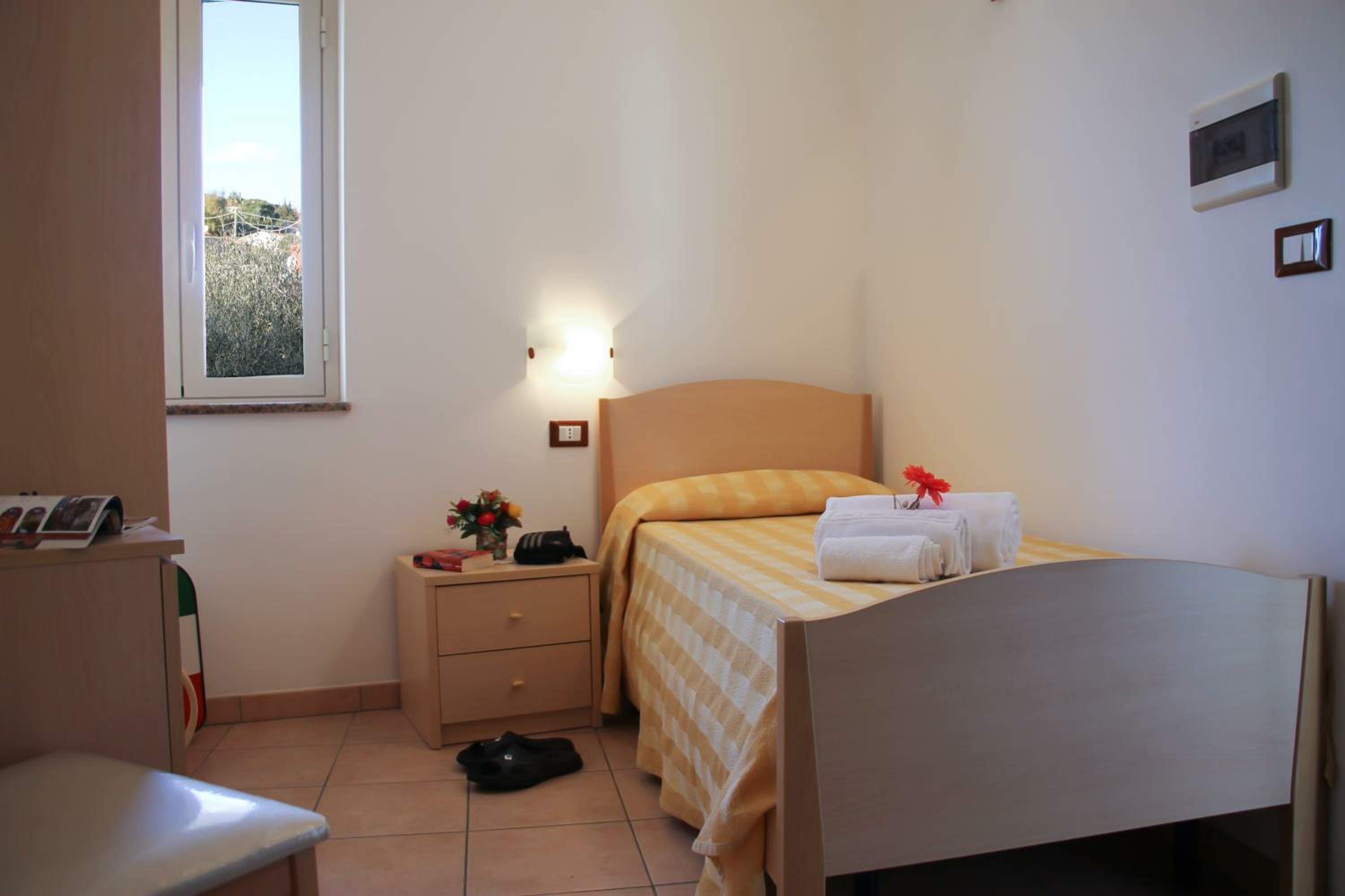 Standard Single Room