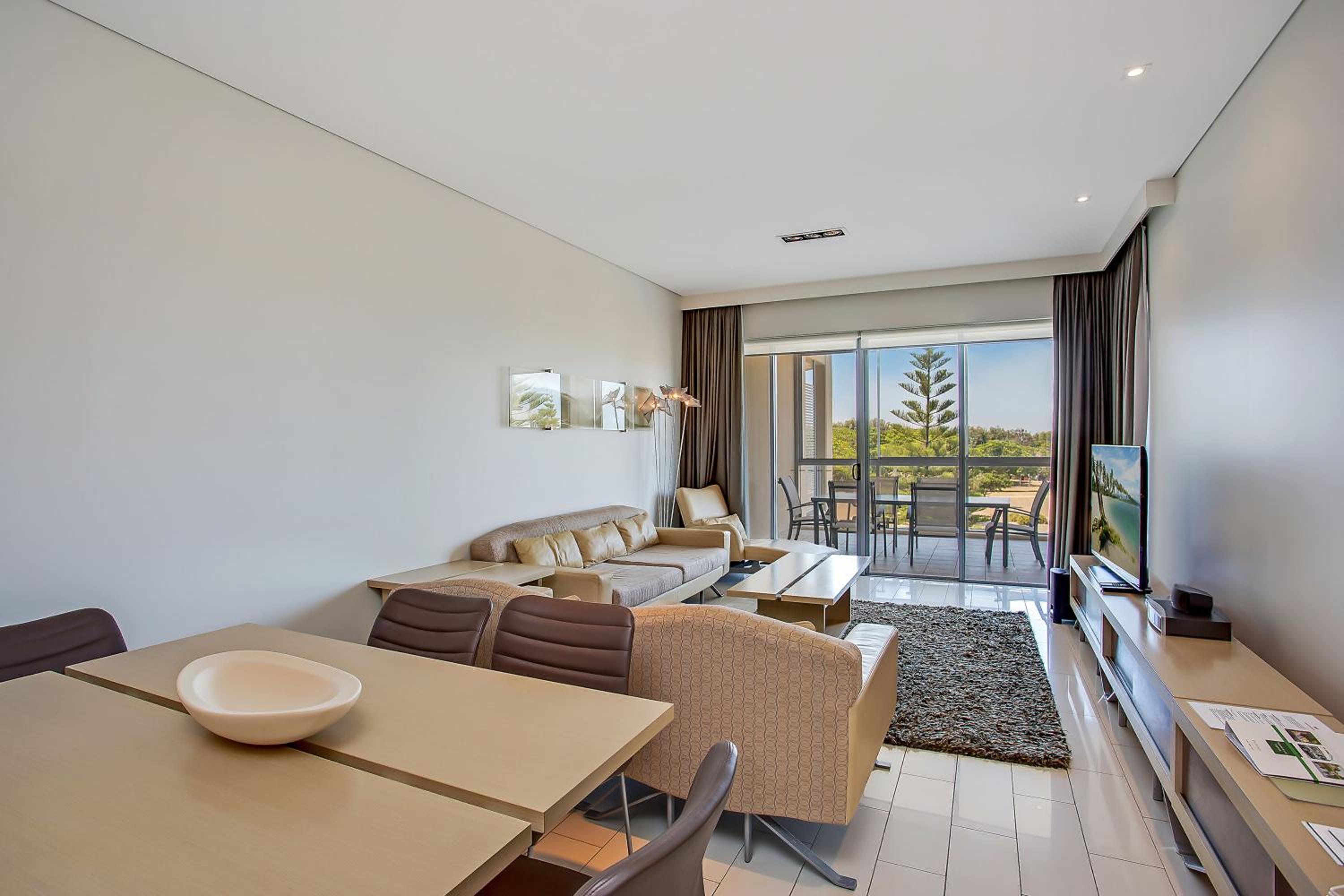 One-Bedroom Bale Apartment