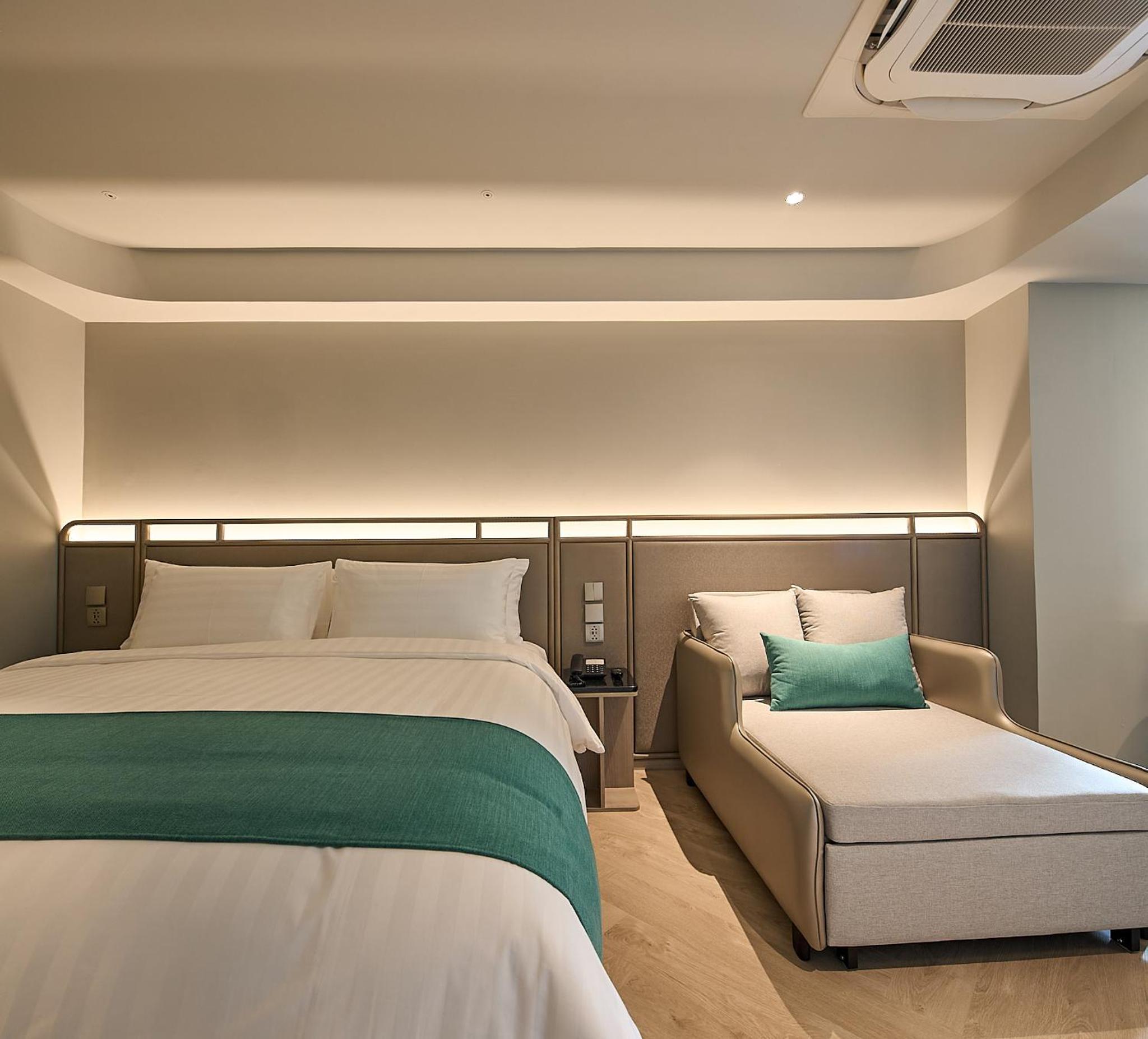 King Room