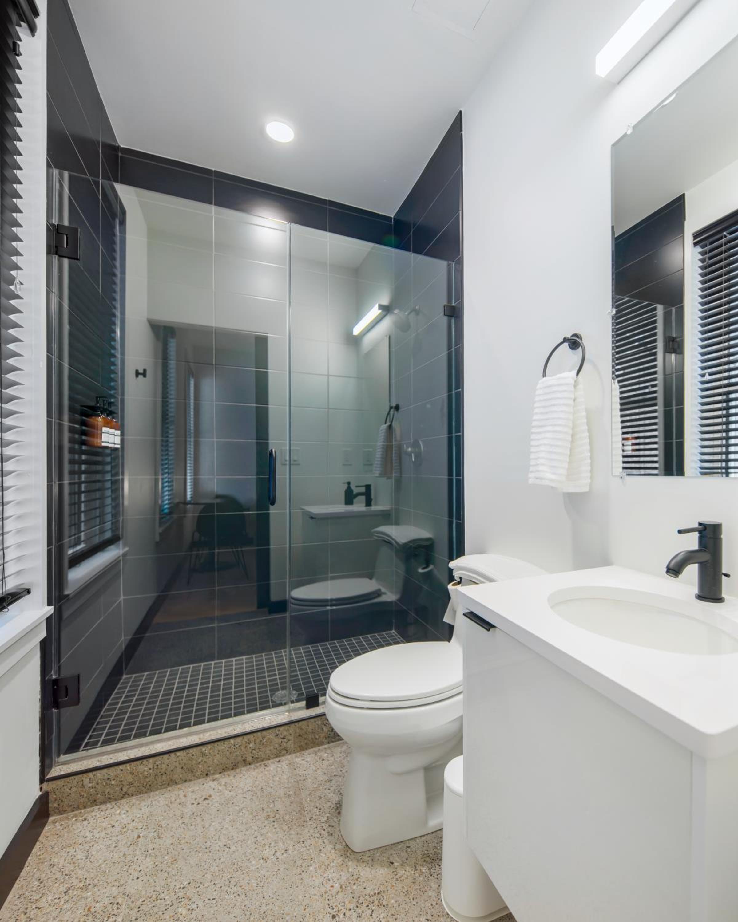 Queen Room (Self Check-in with Virtual Front Desk)