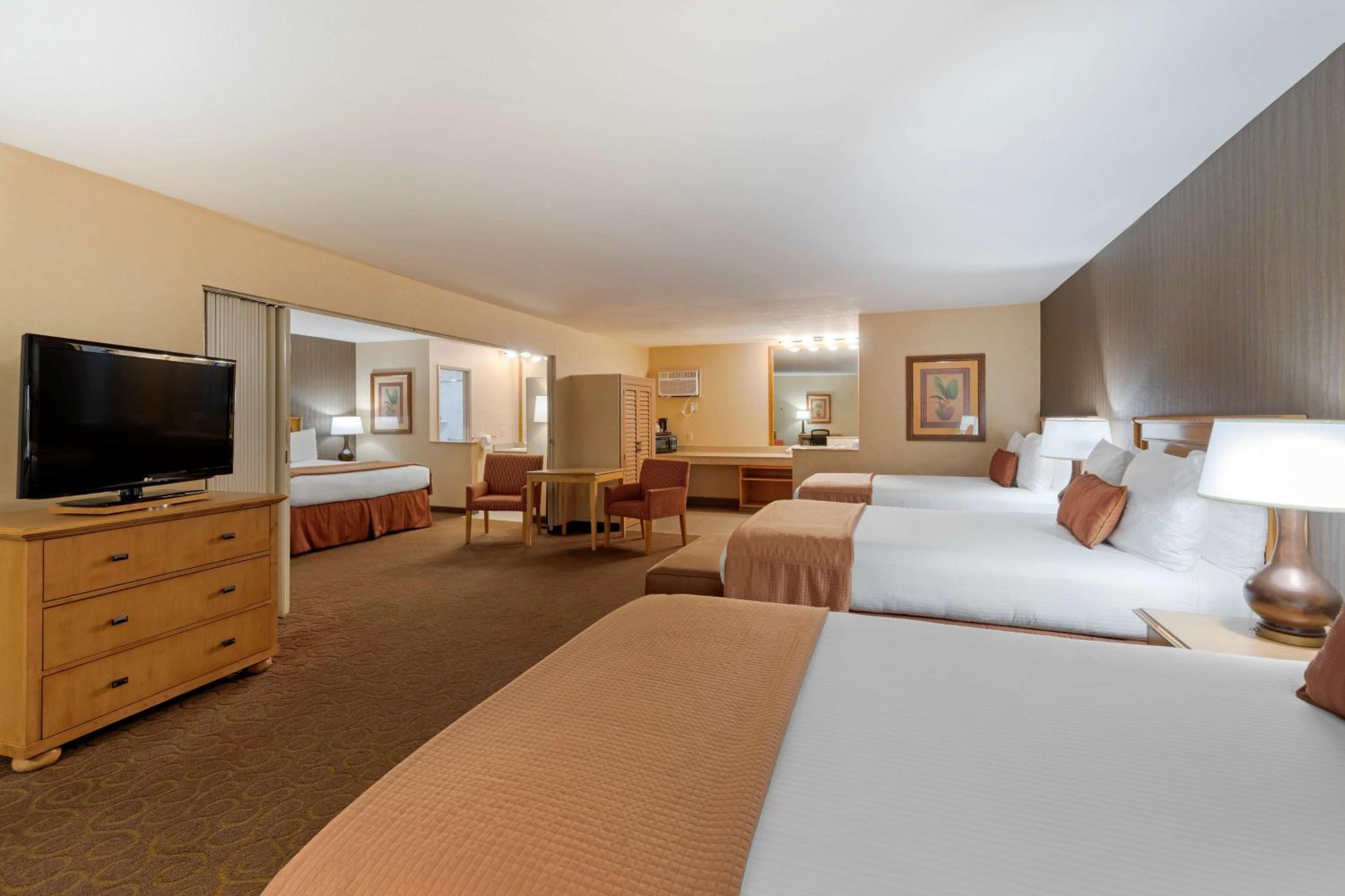 Two-Bedroom Suite - Non-Smoking