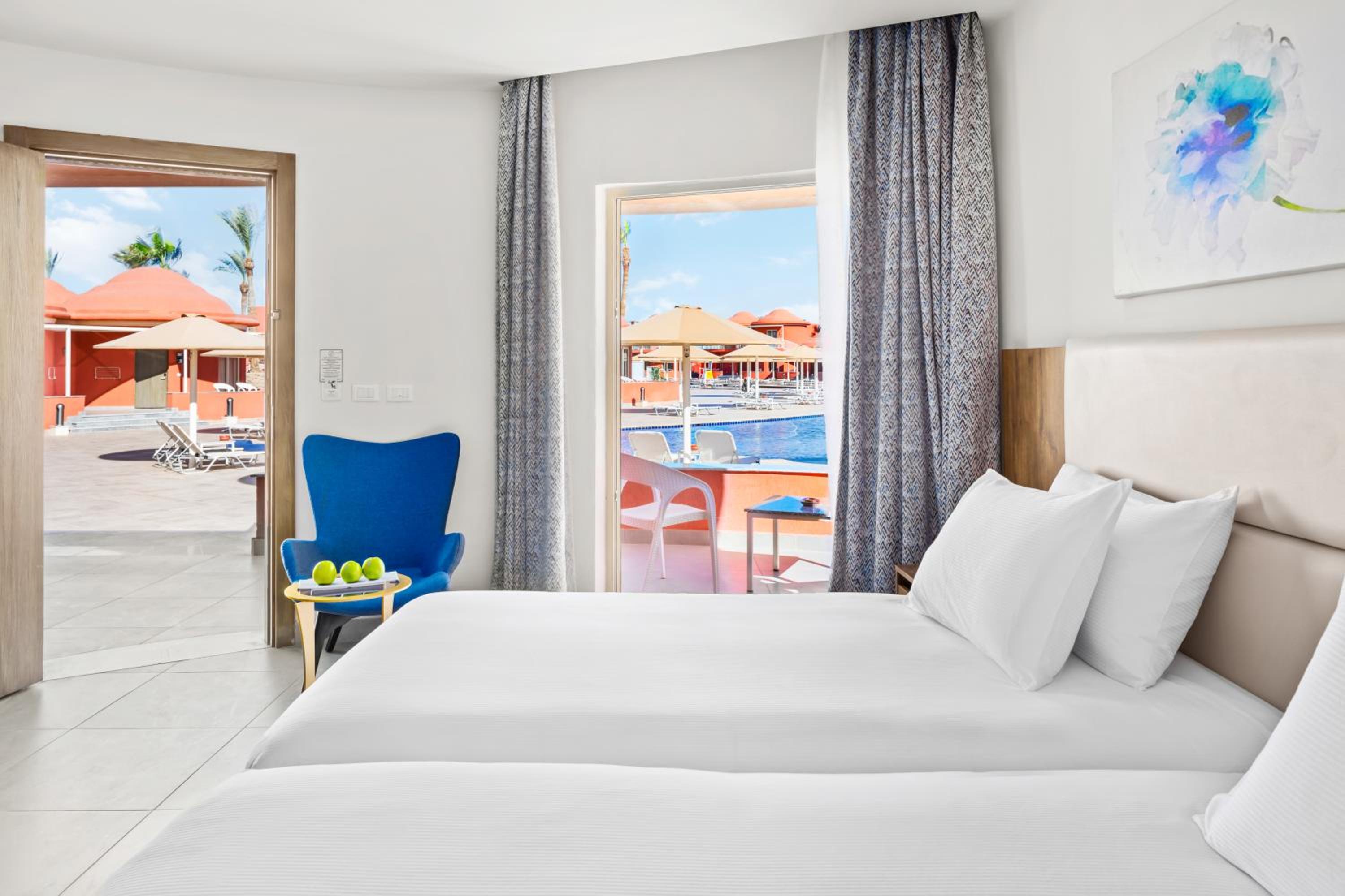 Deluxe Room Pool view